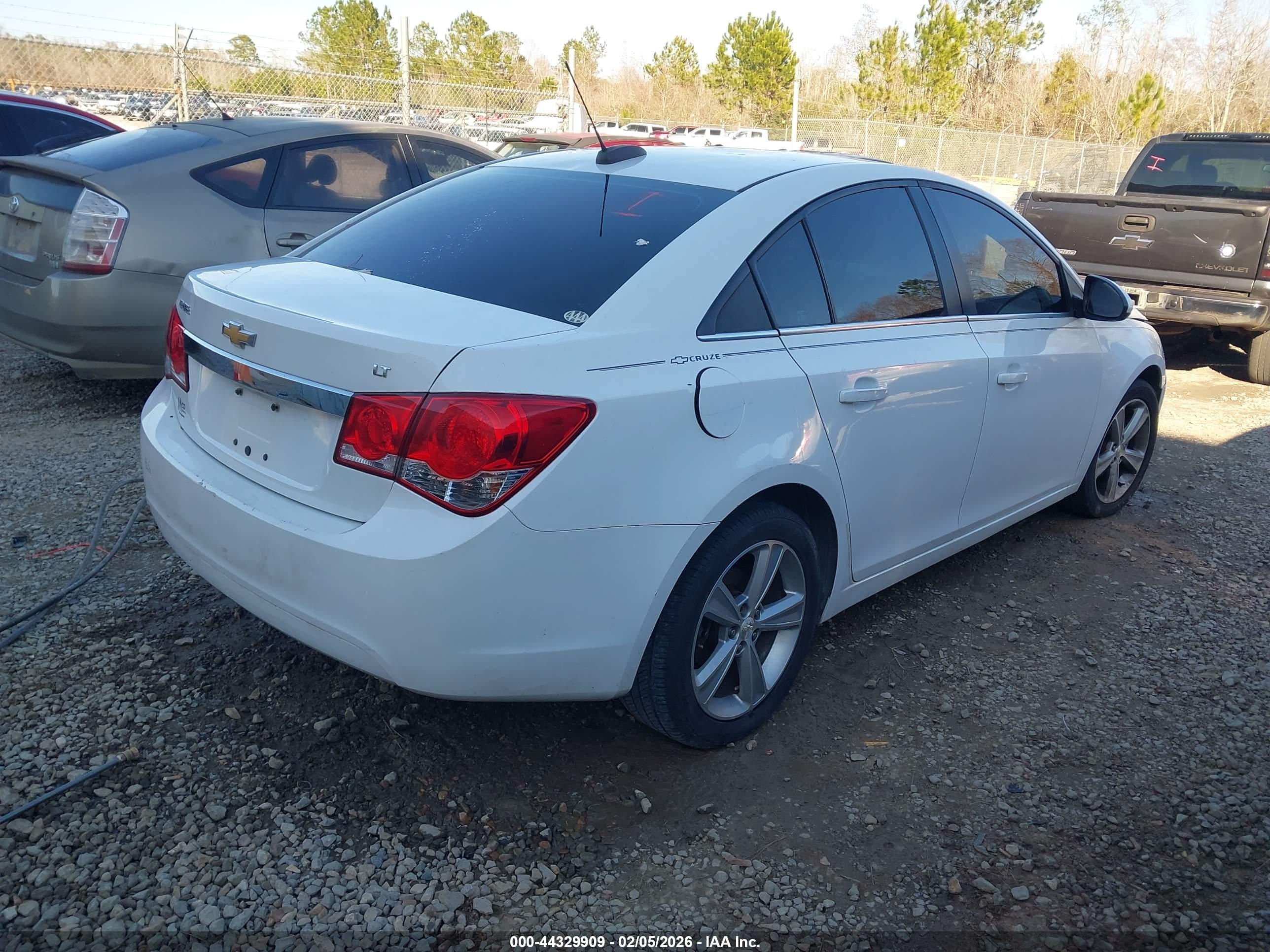 CHEVROLET CRUZE image 4