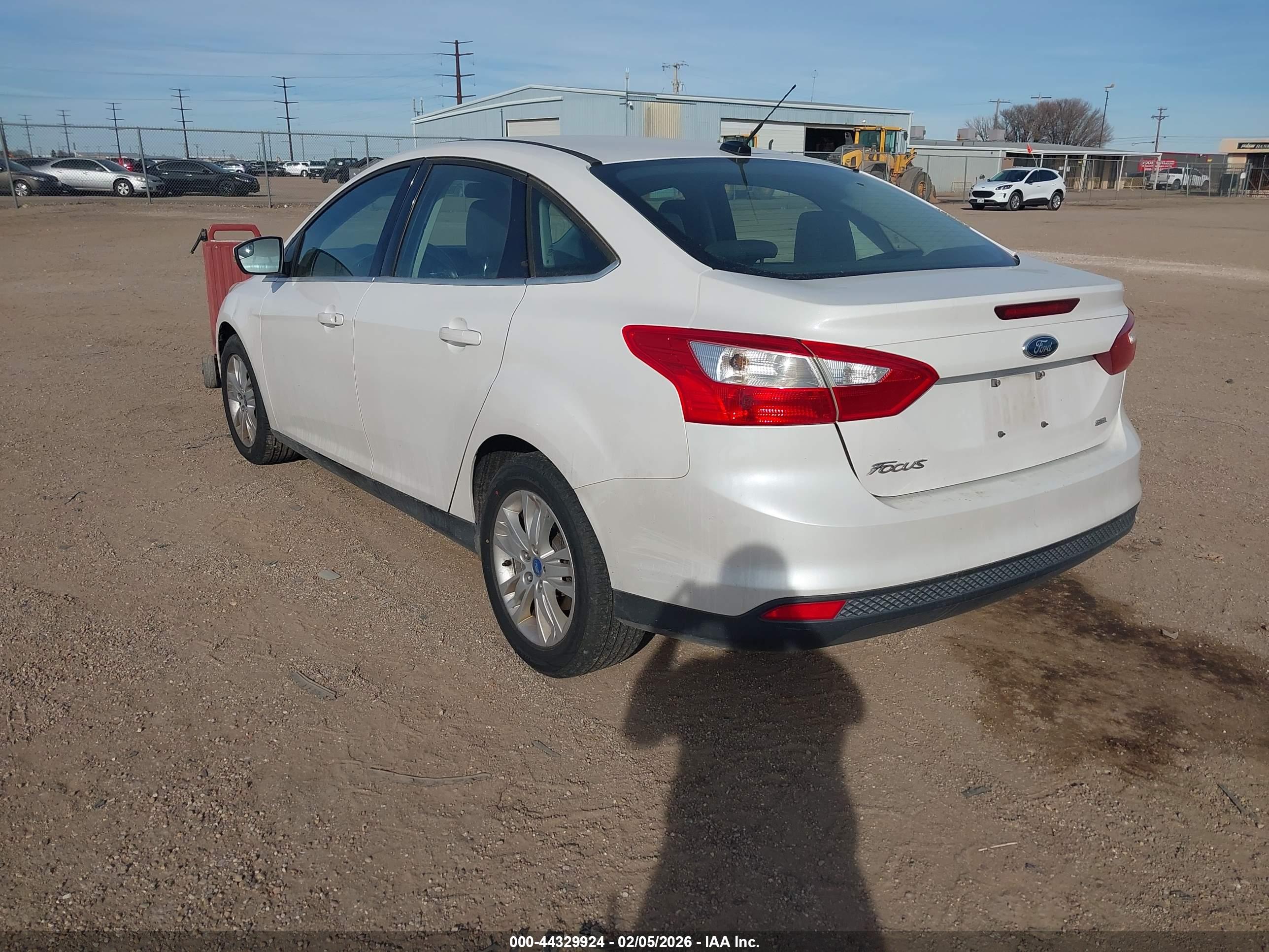 FORD FOCUS image 3