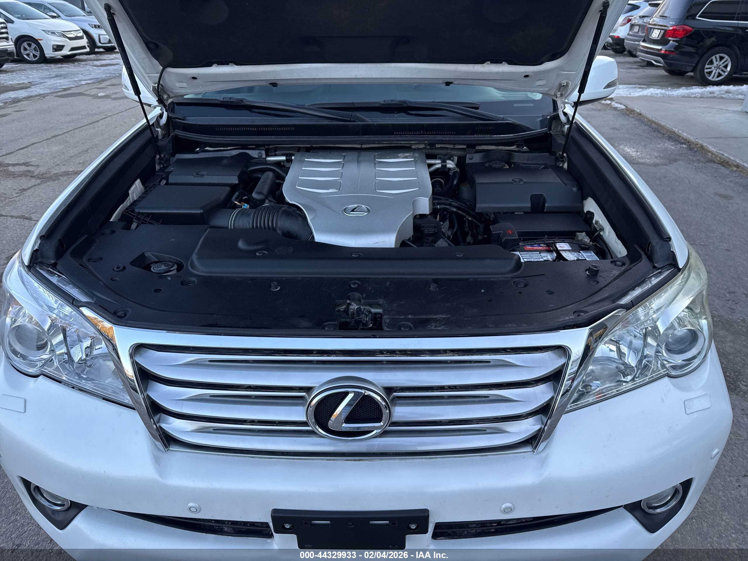 LEXUS GX image 10