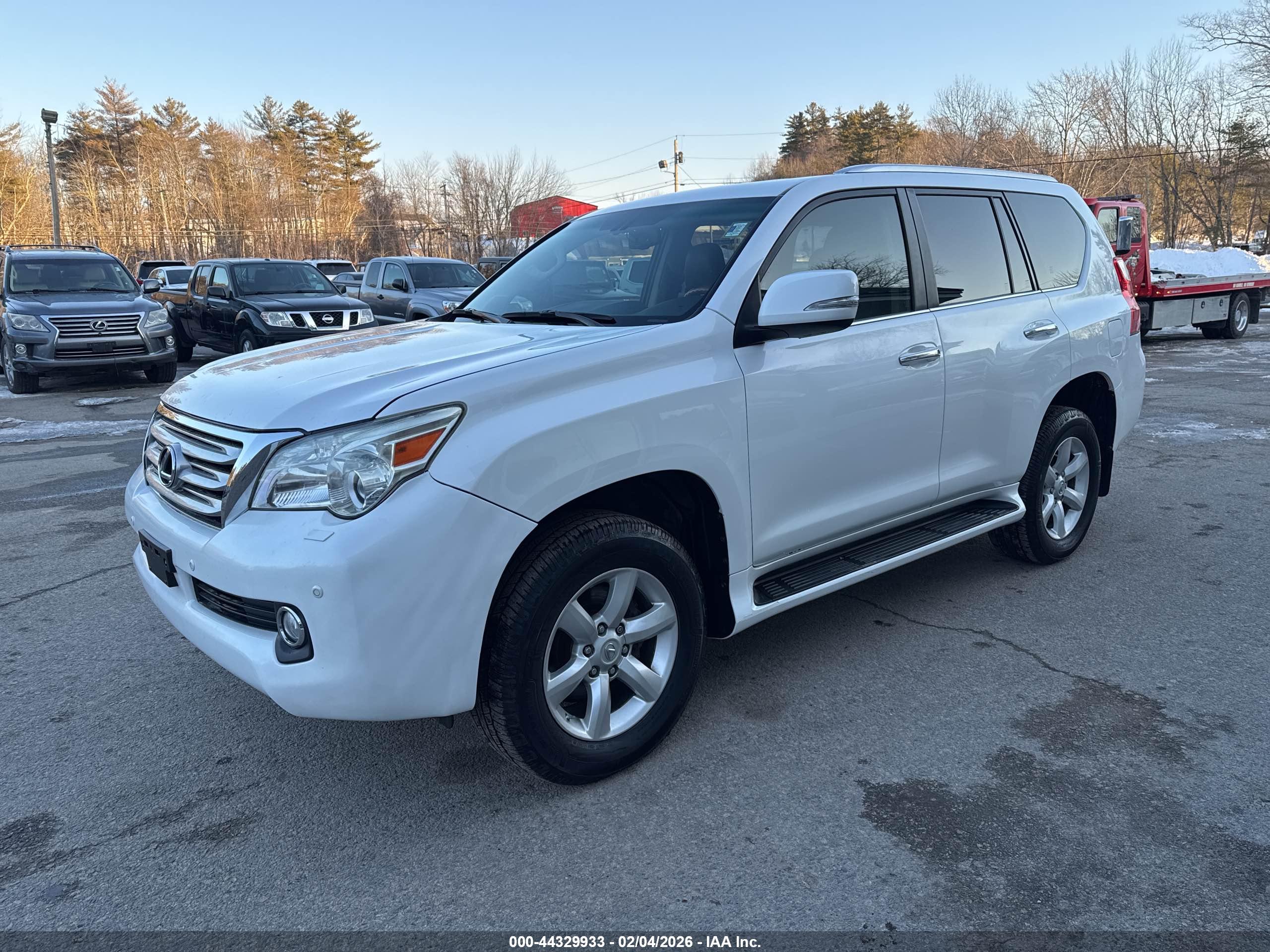 LEXUS GX image 2