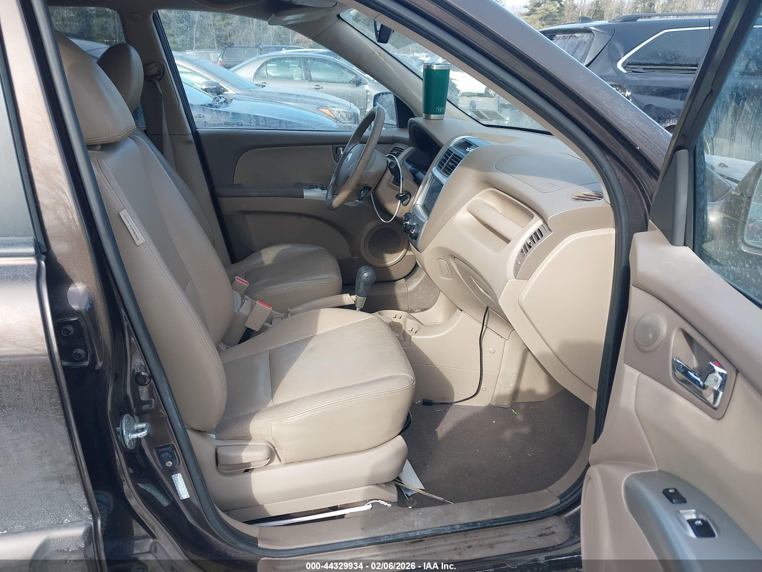 KIA SPORTAGE image 5