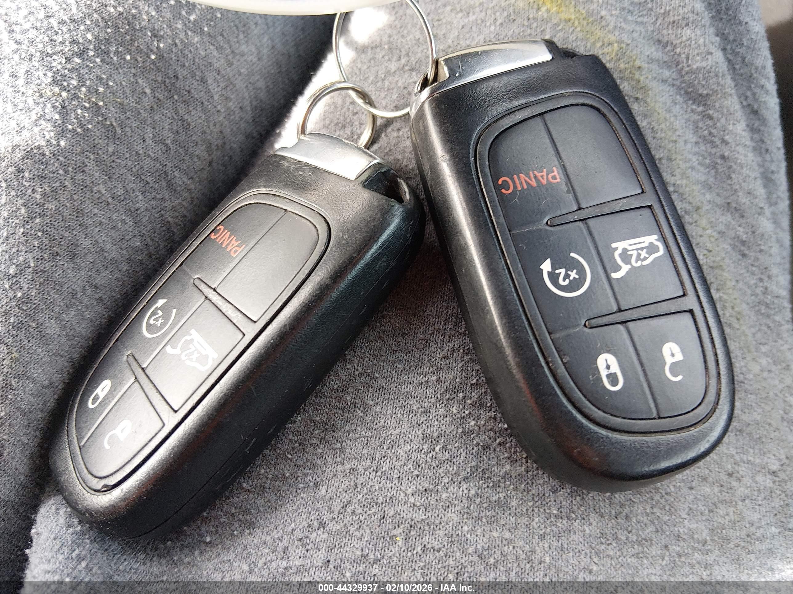JEEP CHEROKEE image 11