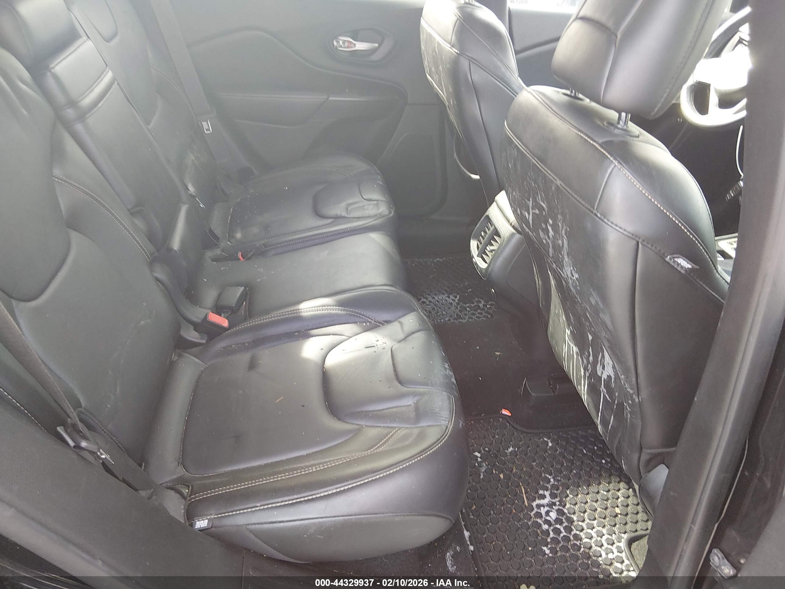 JEEP CHEROKEE image 8