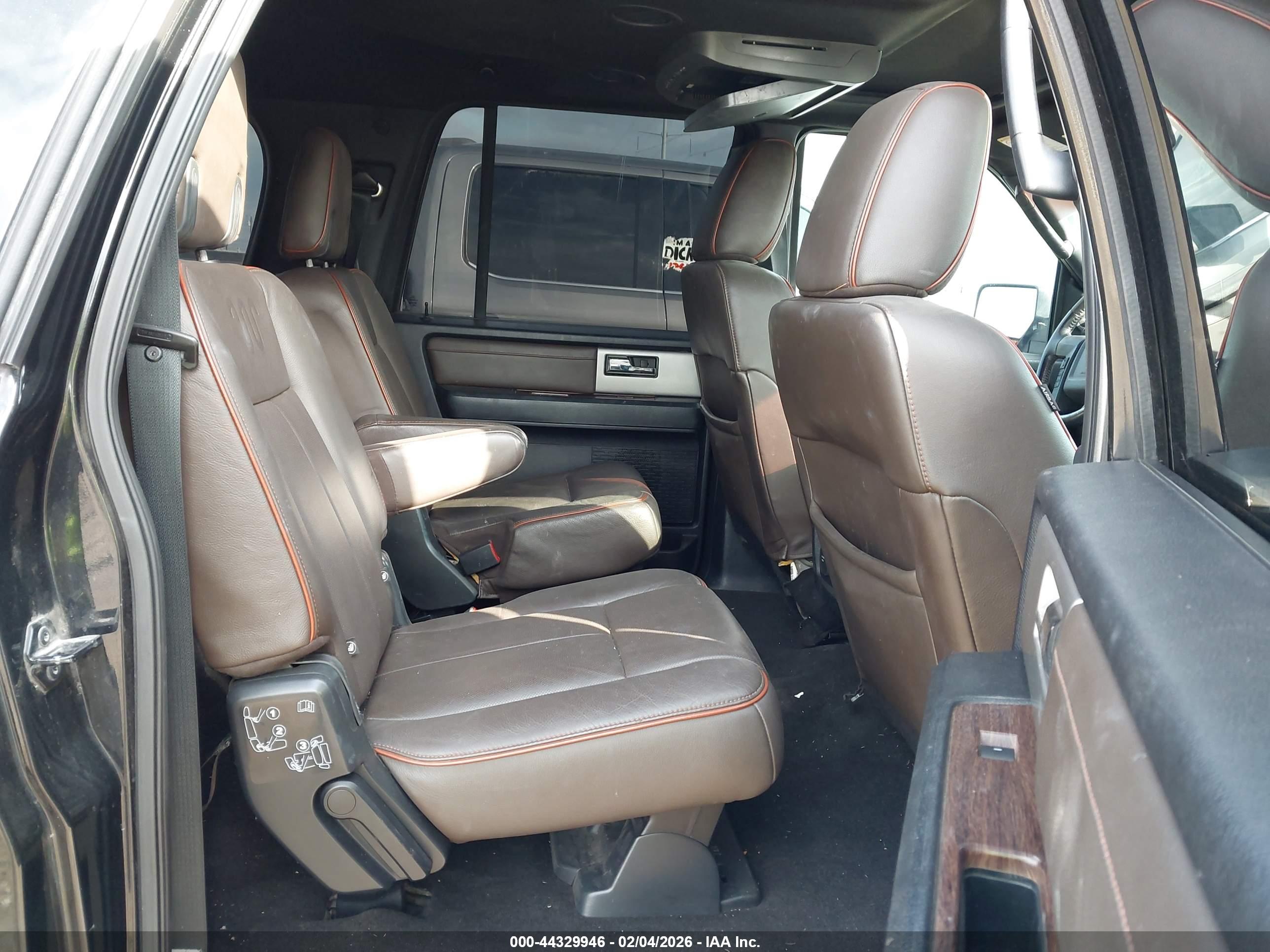 FORD EXPEDITION image 8