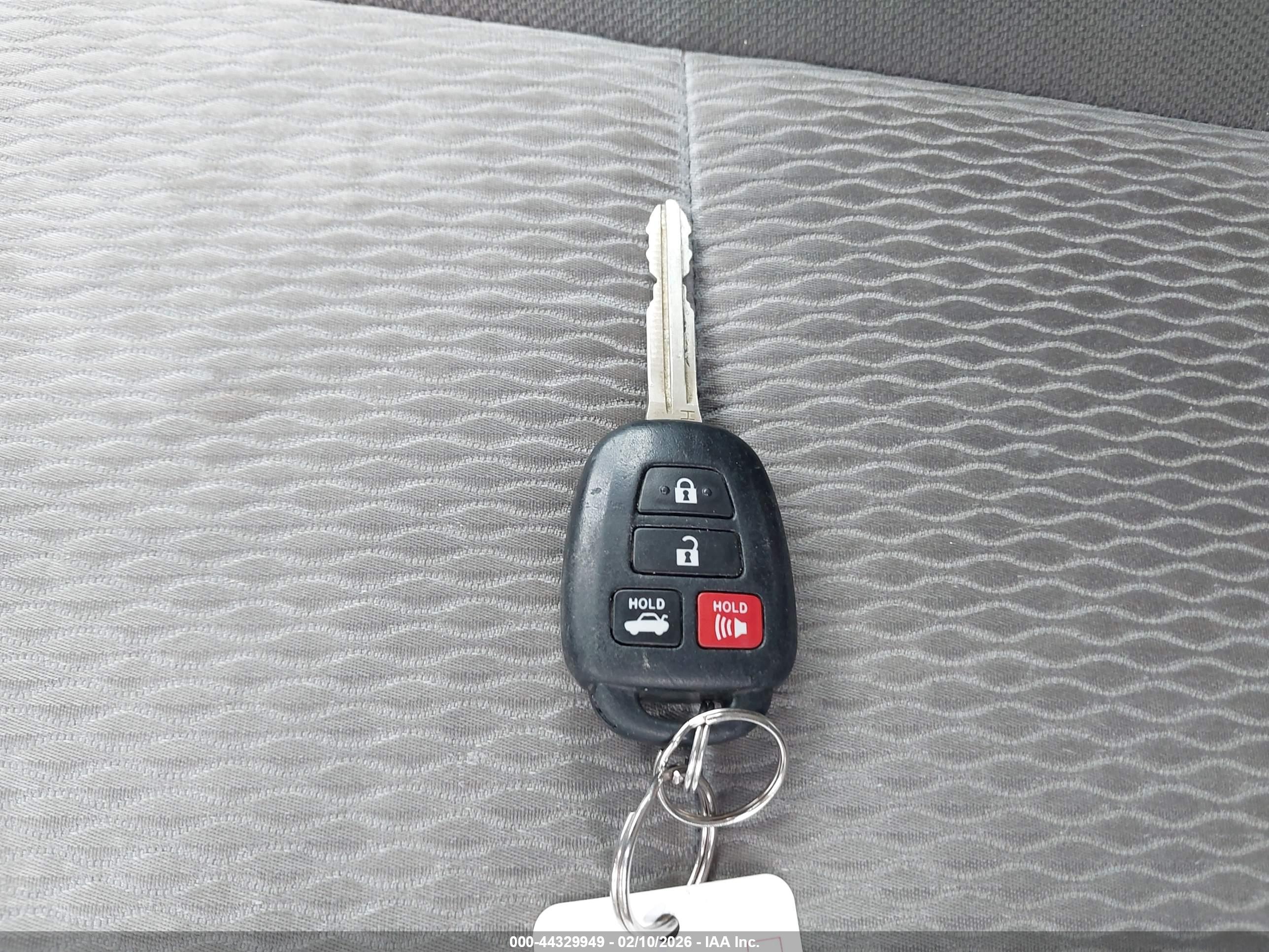 TOYOTA COROLLA image 11