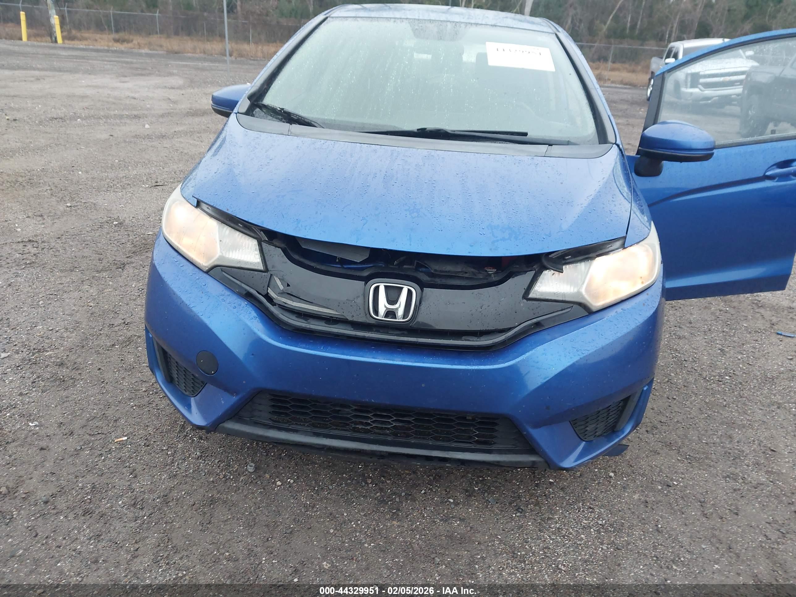 HONDA FIT image 6