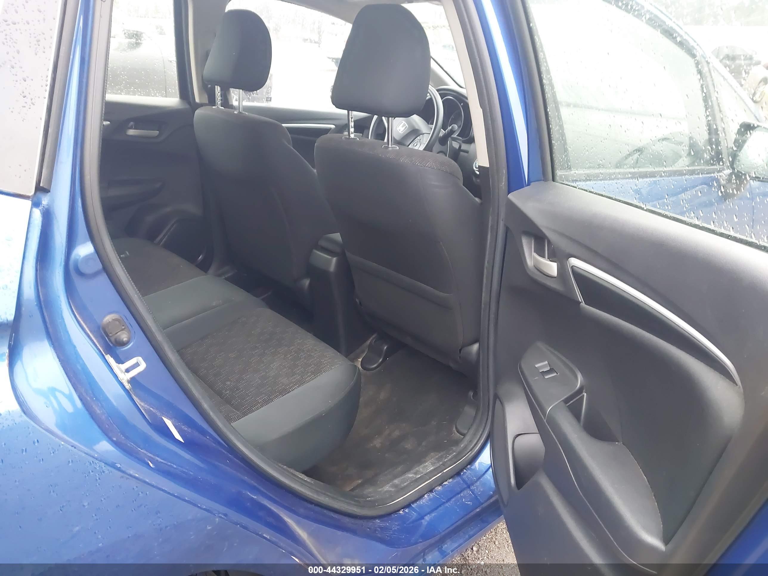 HONDA FIT image 8