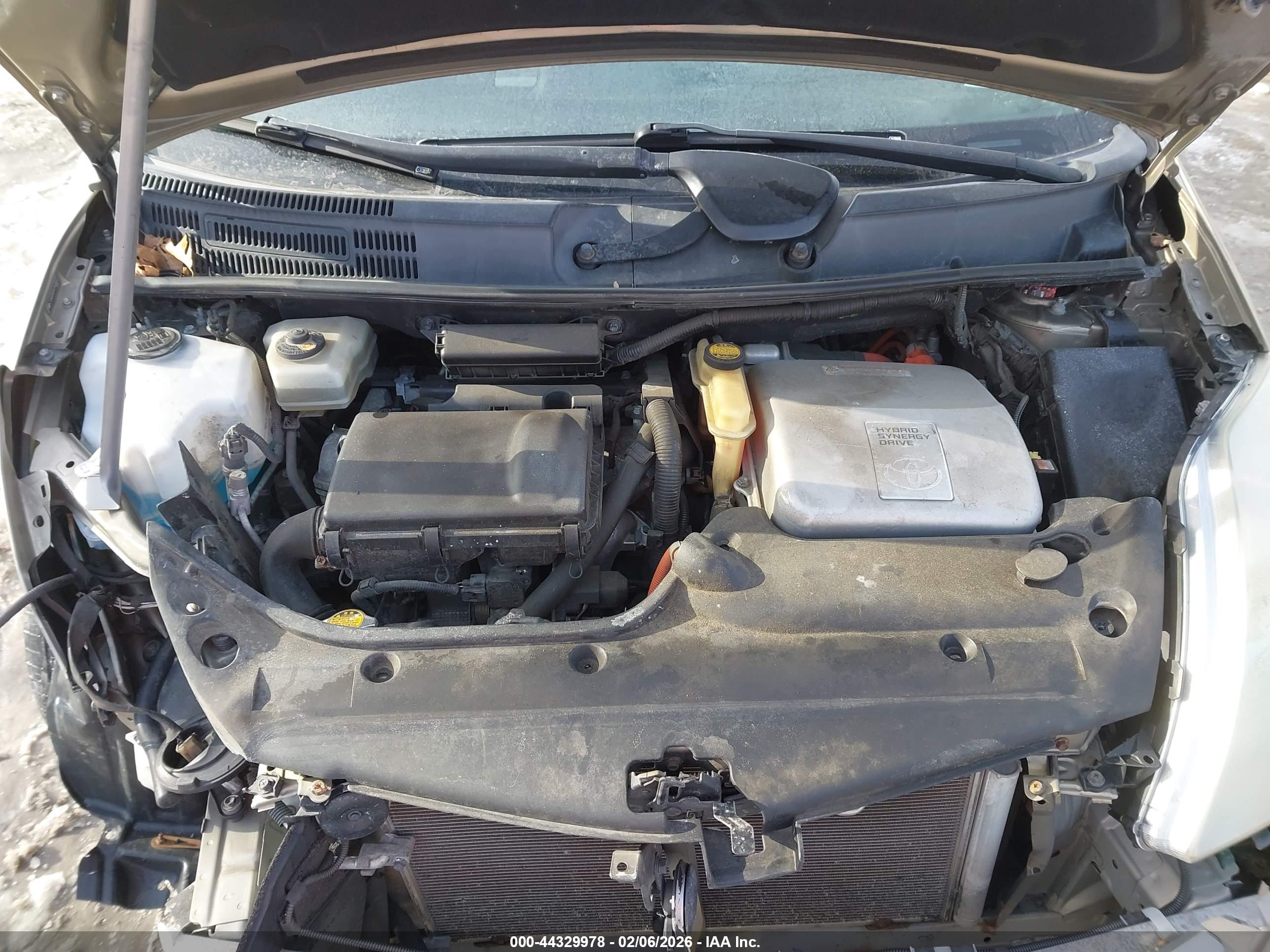 TOYOTA PRIUS image 10