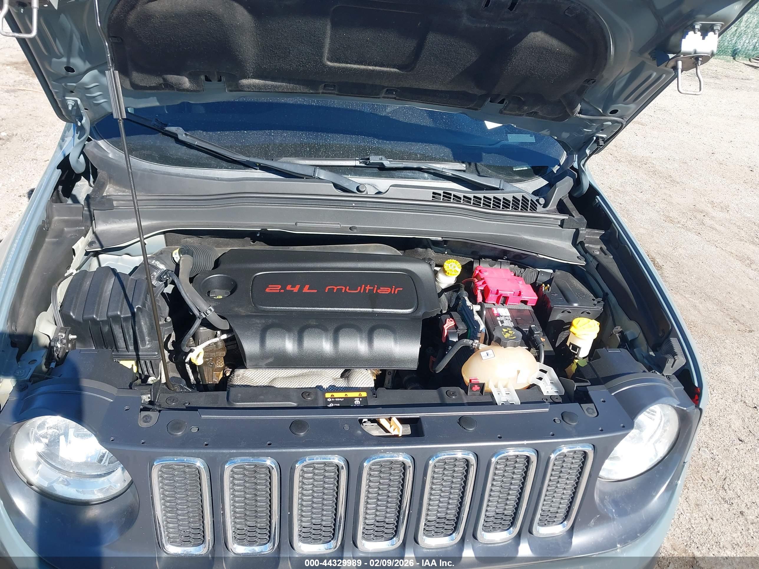 JEEP RENEGADE image 10