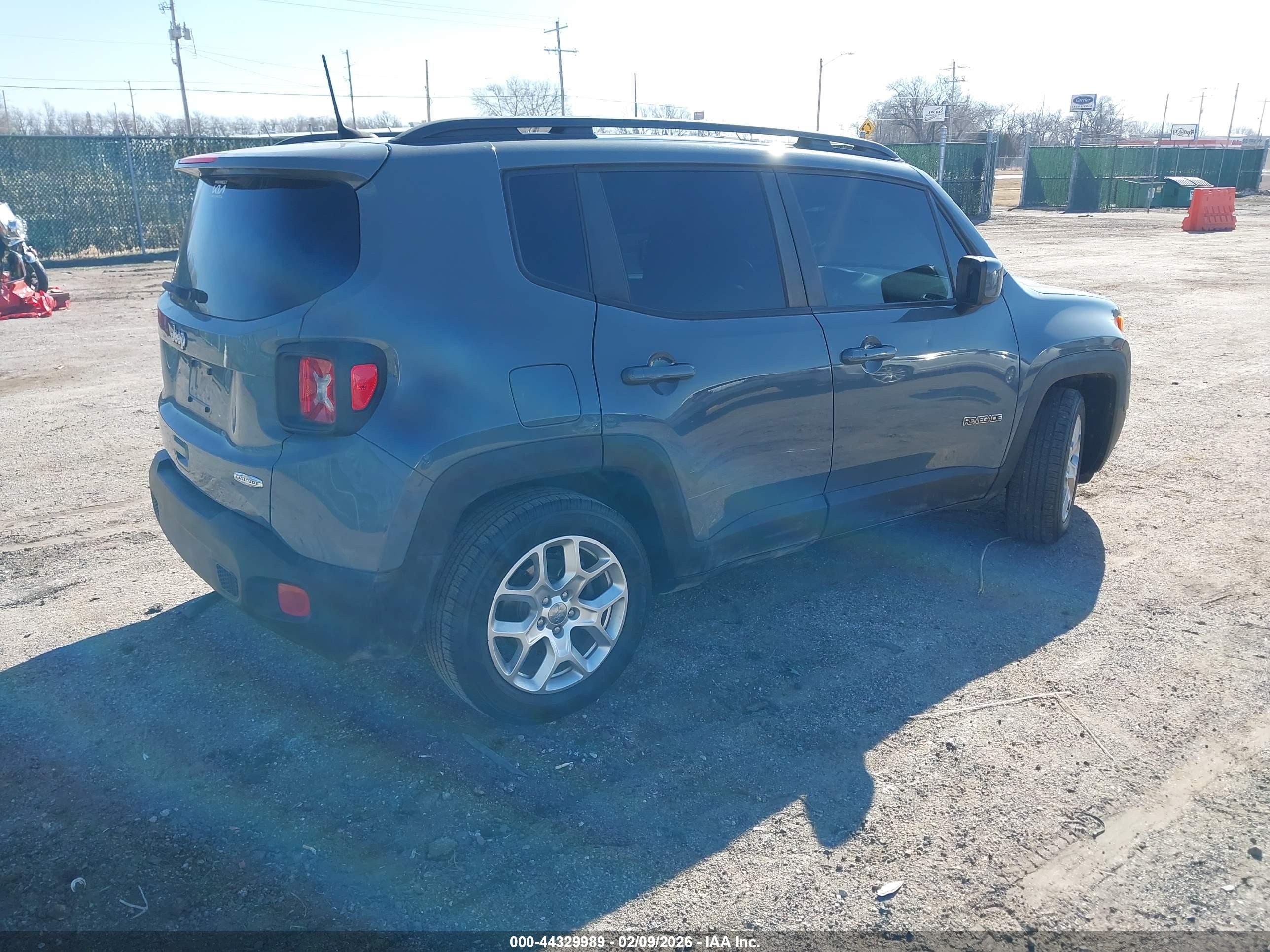 JEEP RENEGADE image 4