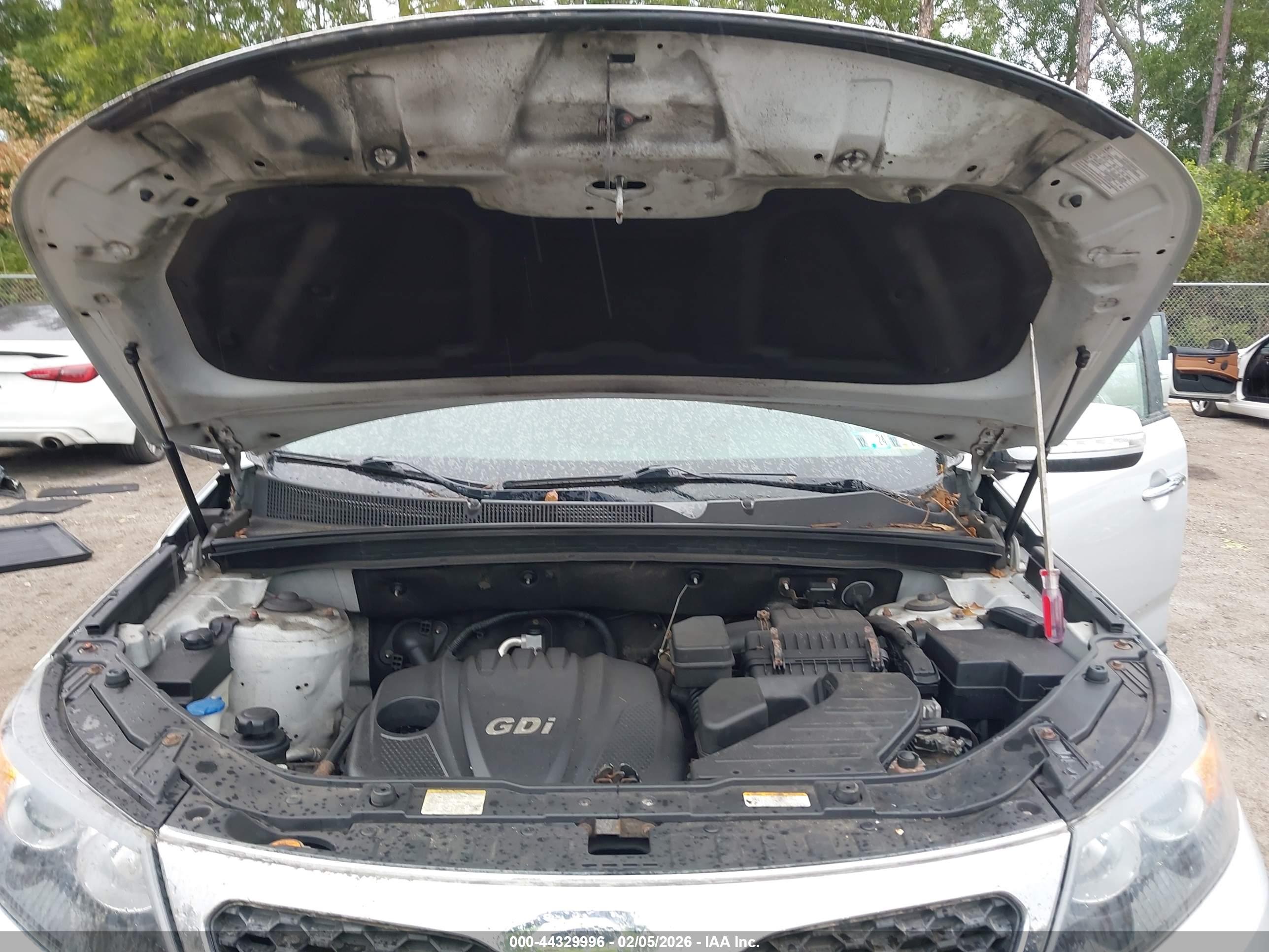 KIA SORENTO image 10