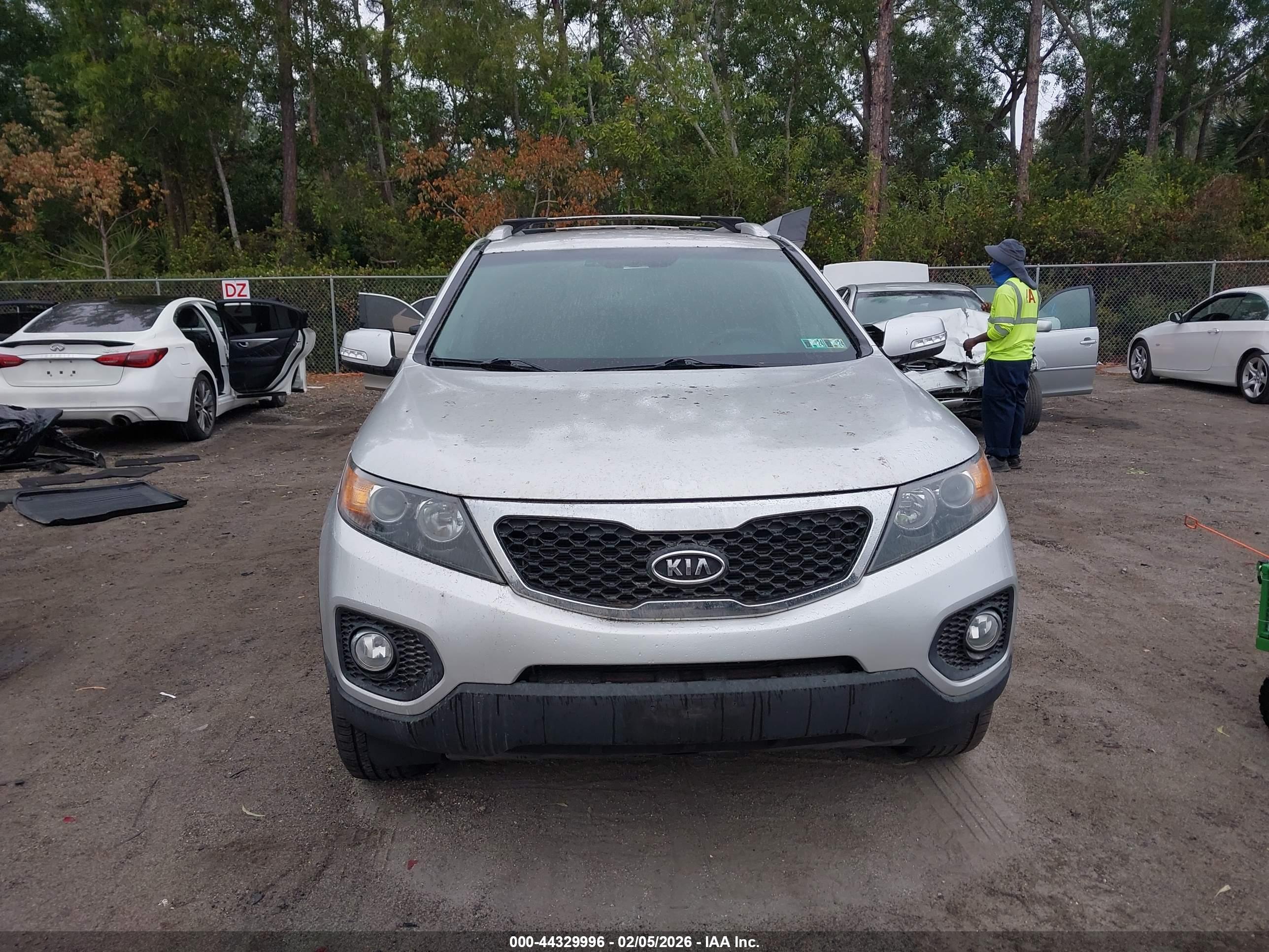 KIA SORENTO image 6