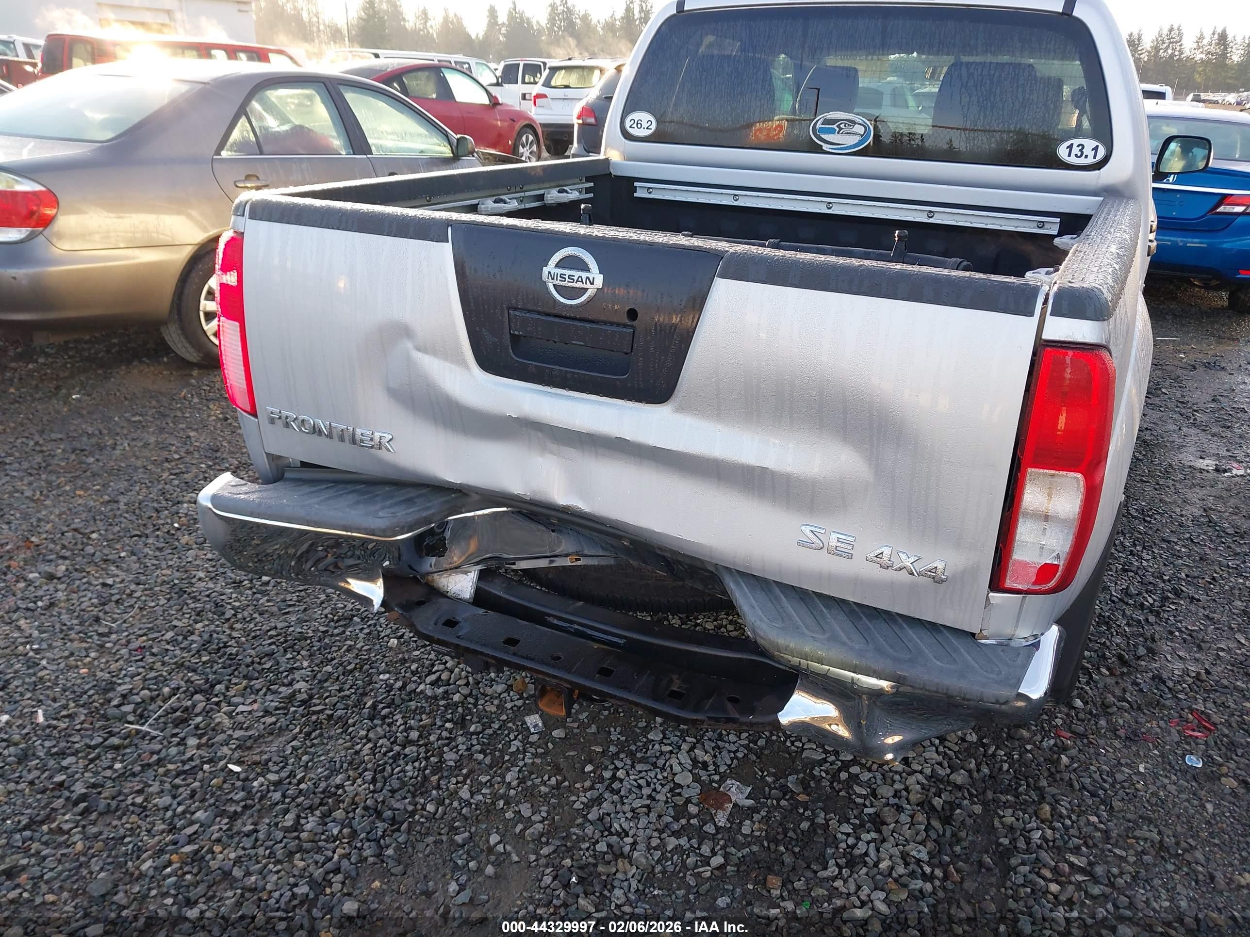 NISSAN FRONTIER image 6