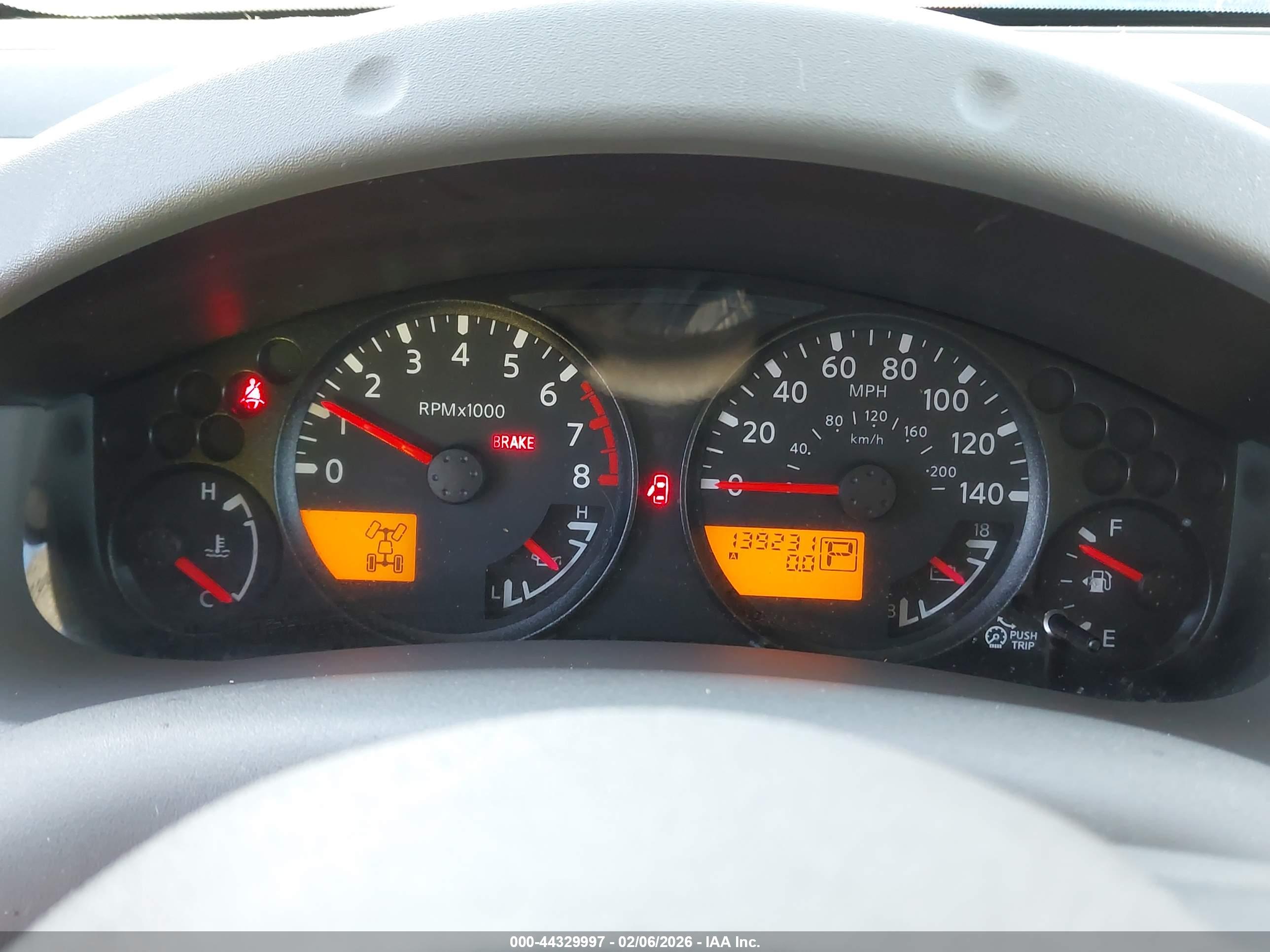 NISSAN FRONTIER image 7
