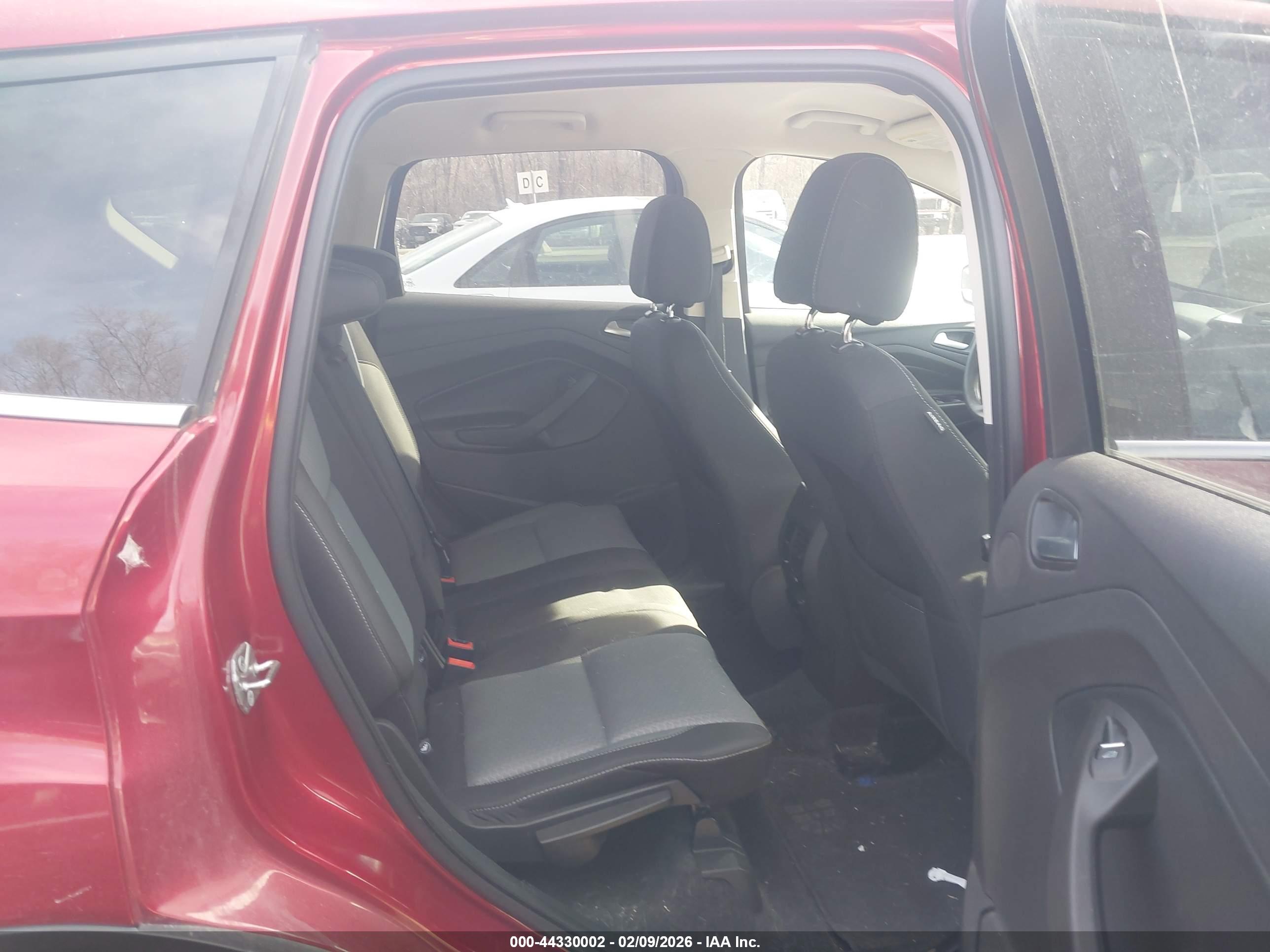 FORD ESCAPE image 8