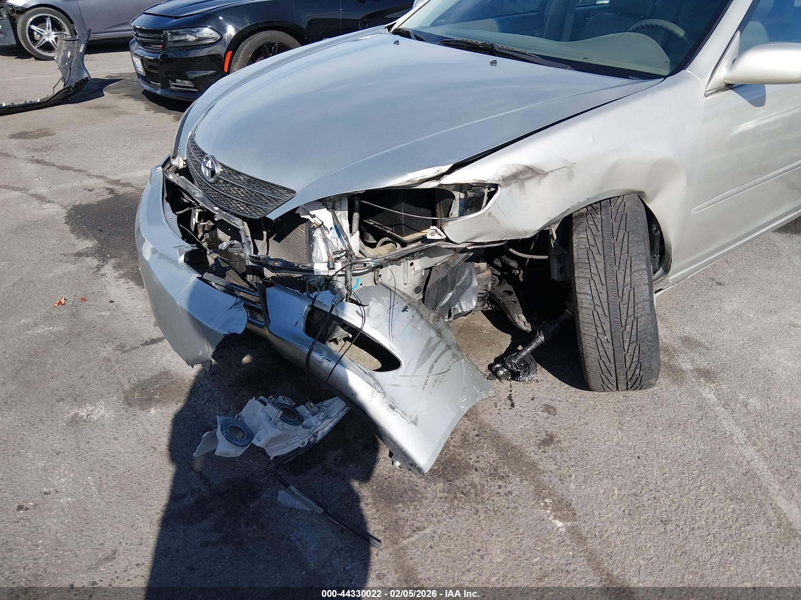 TOYOTA CAMRY image 6
