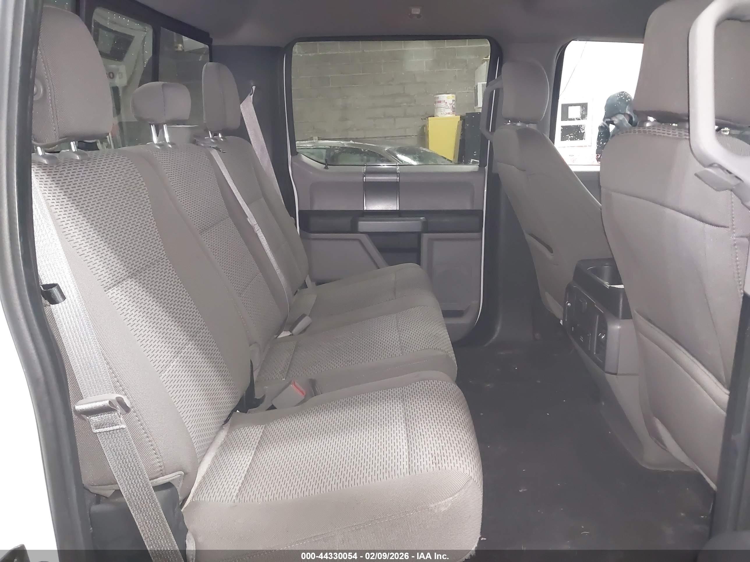 FORD F-150 image 8