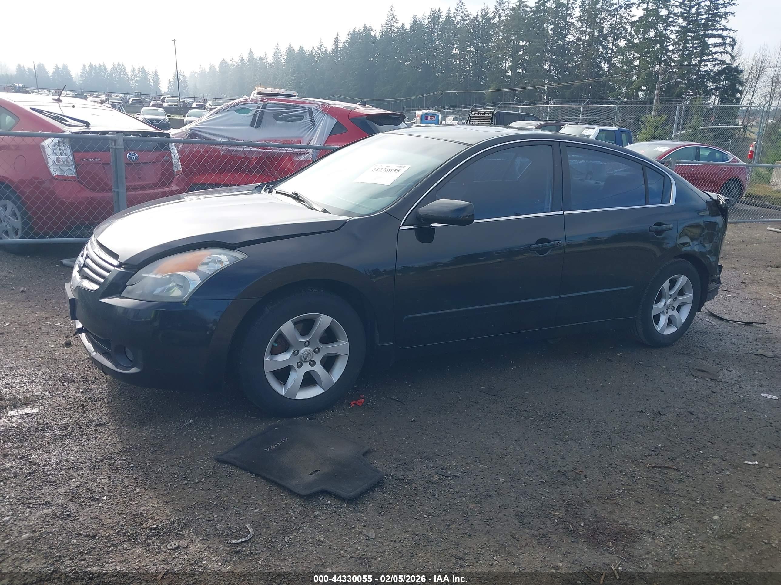 NISSAN ALTIMA image 2