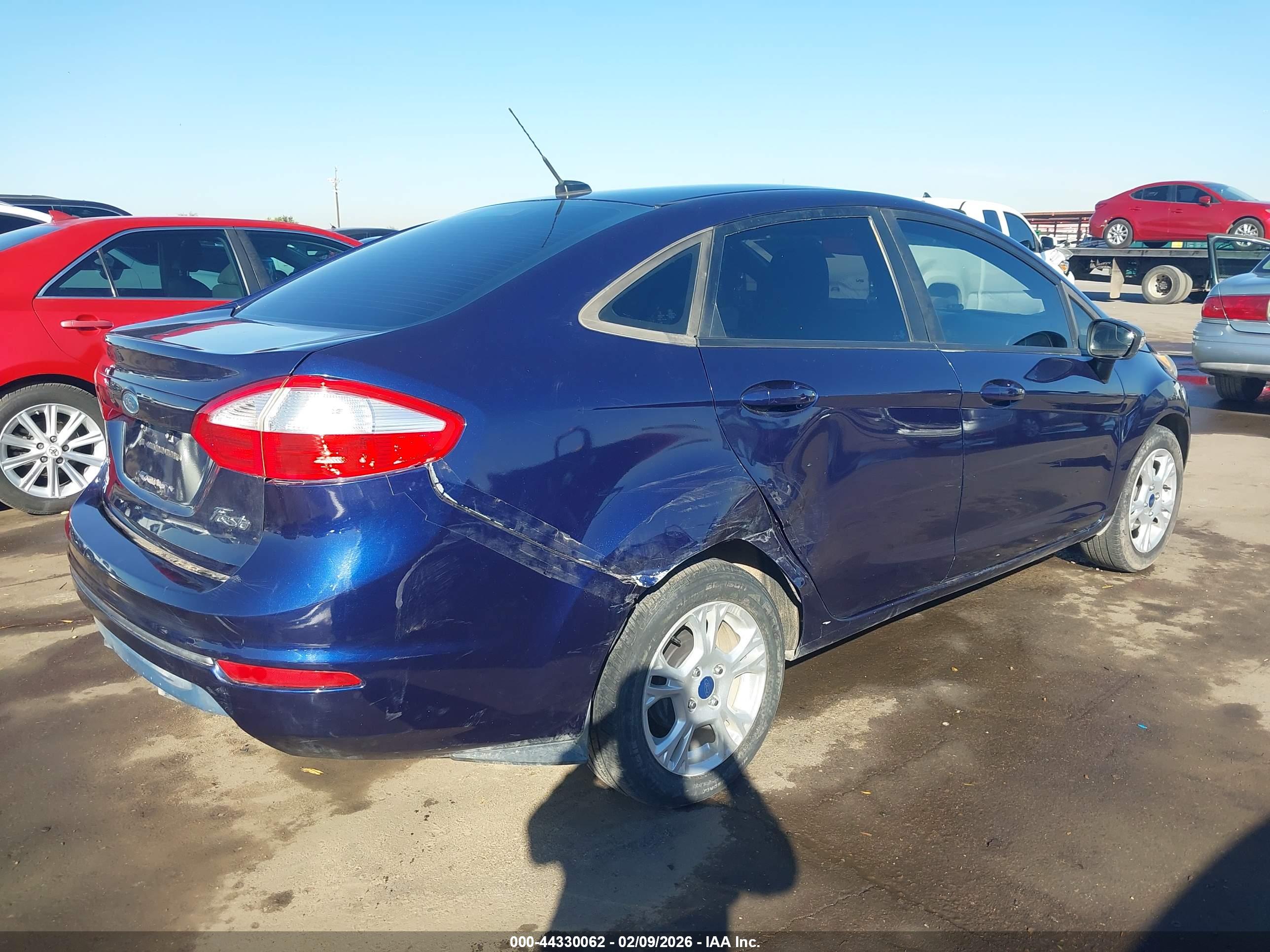 FORD FIESTA image 6