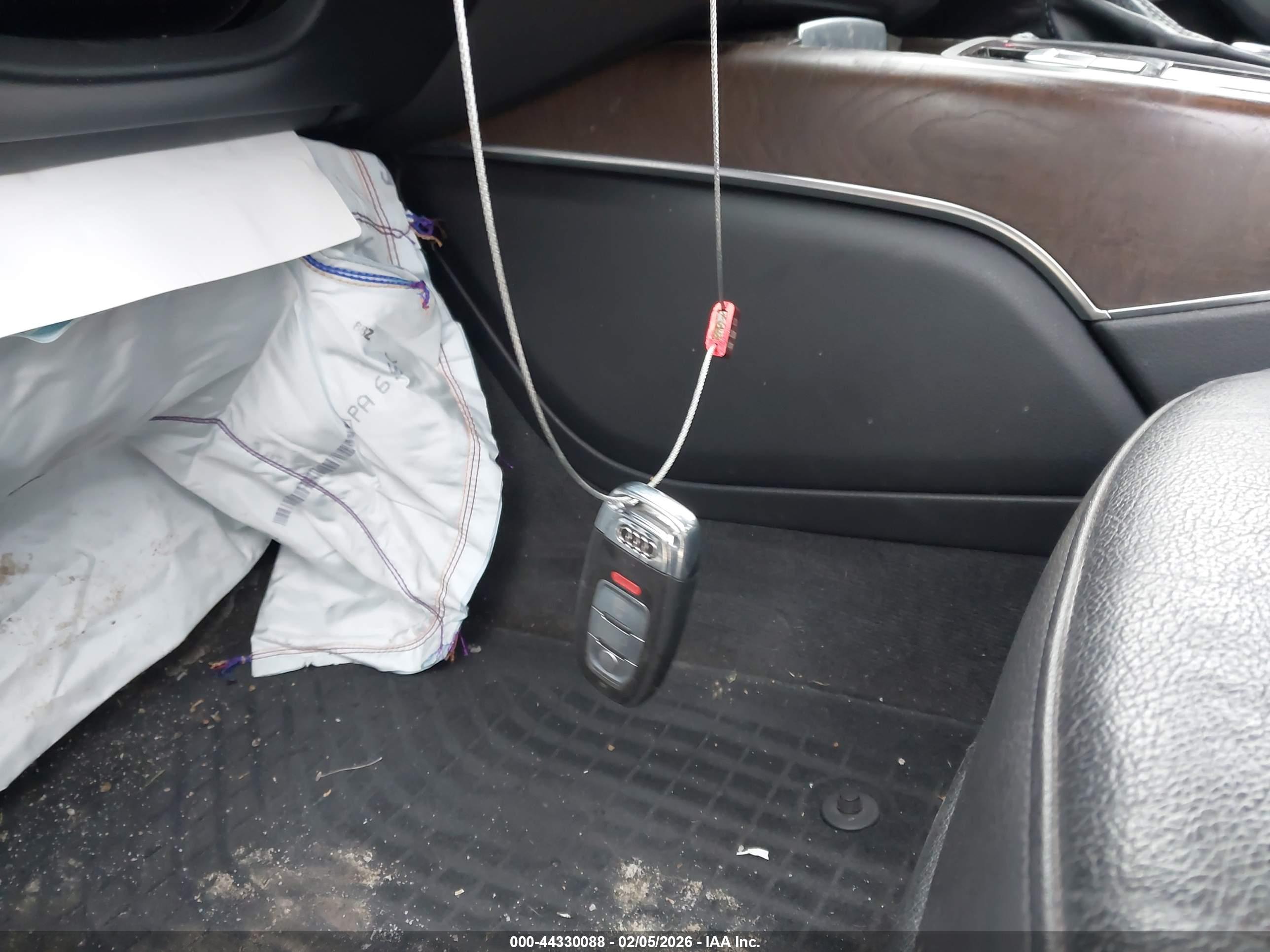 AUDI A6 image 11