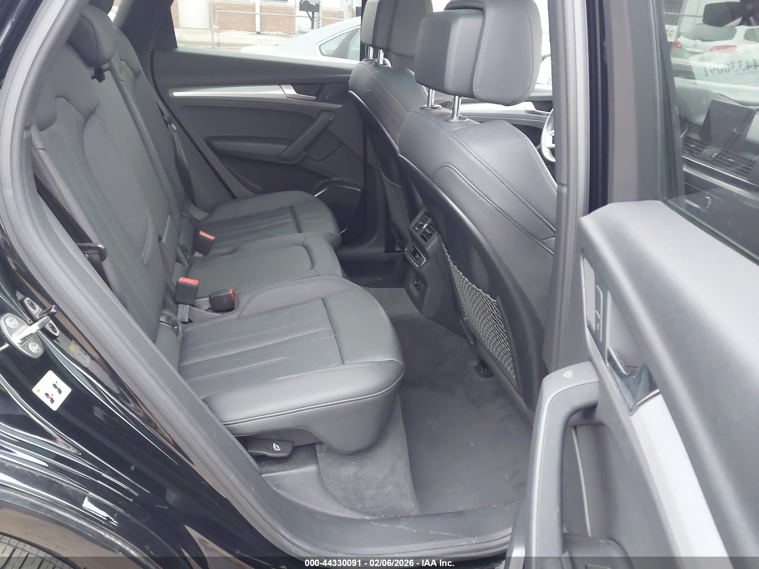 AUDI Q5 image 8
