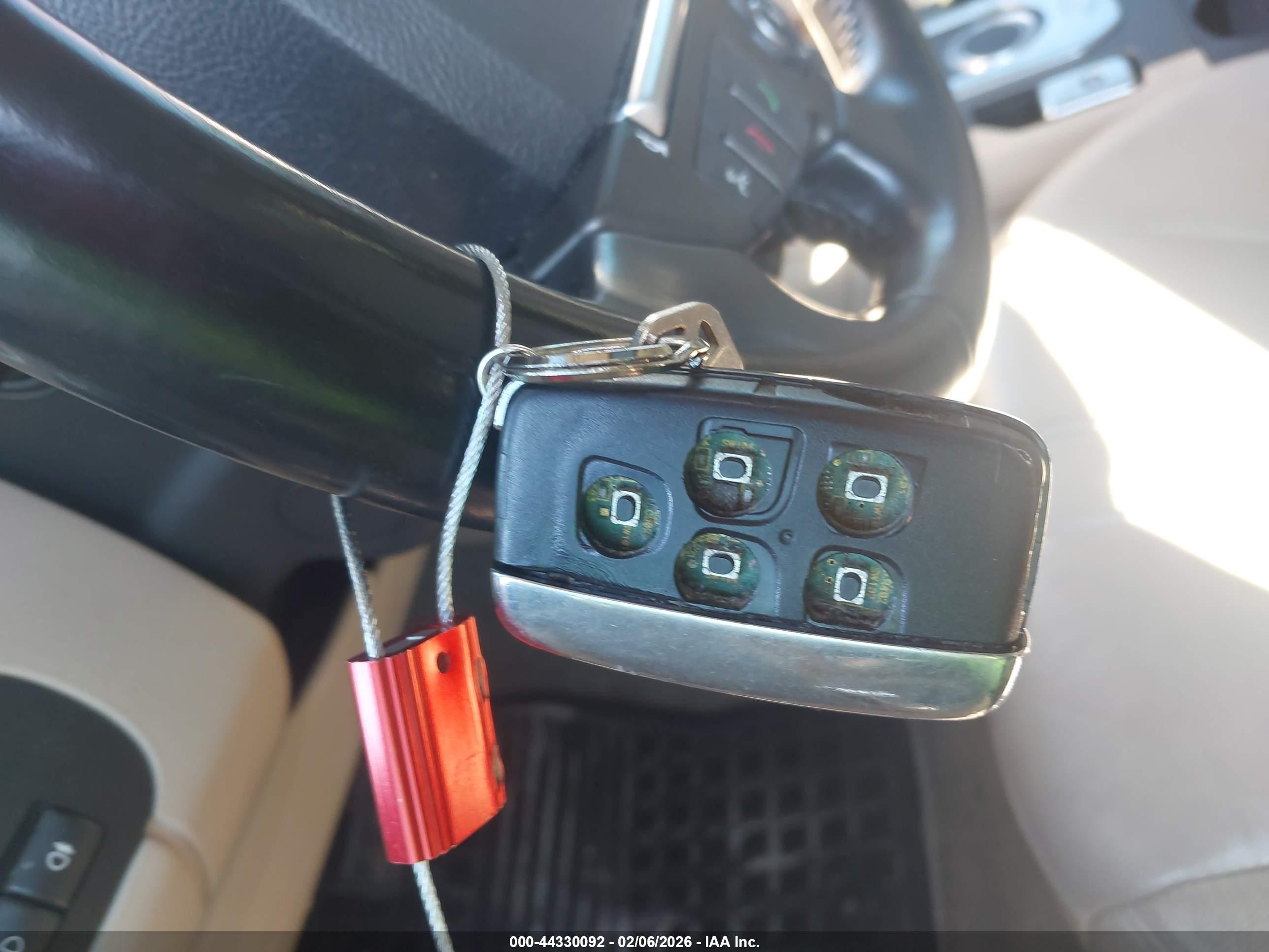LAND ROVER image 11