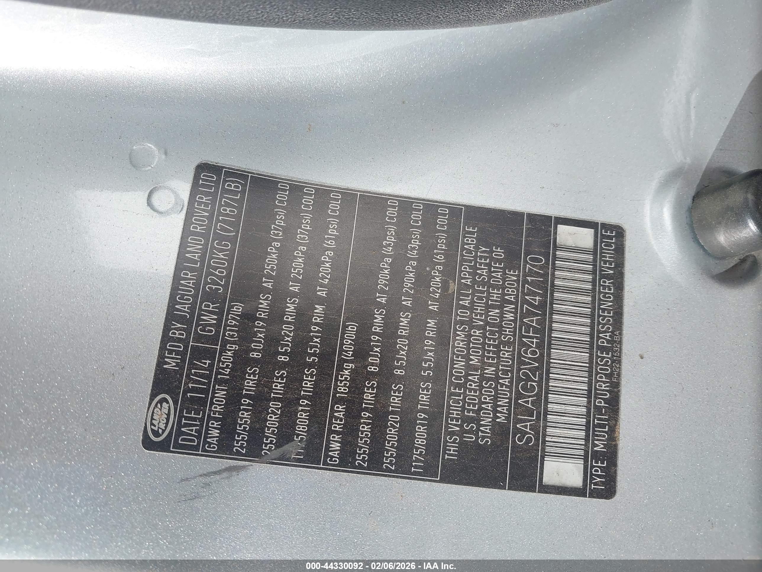 LAND ROVER image 9