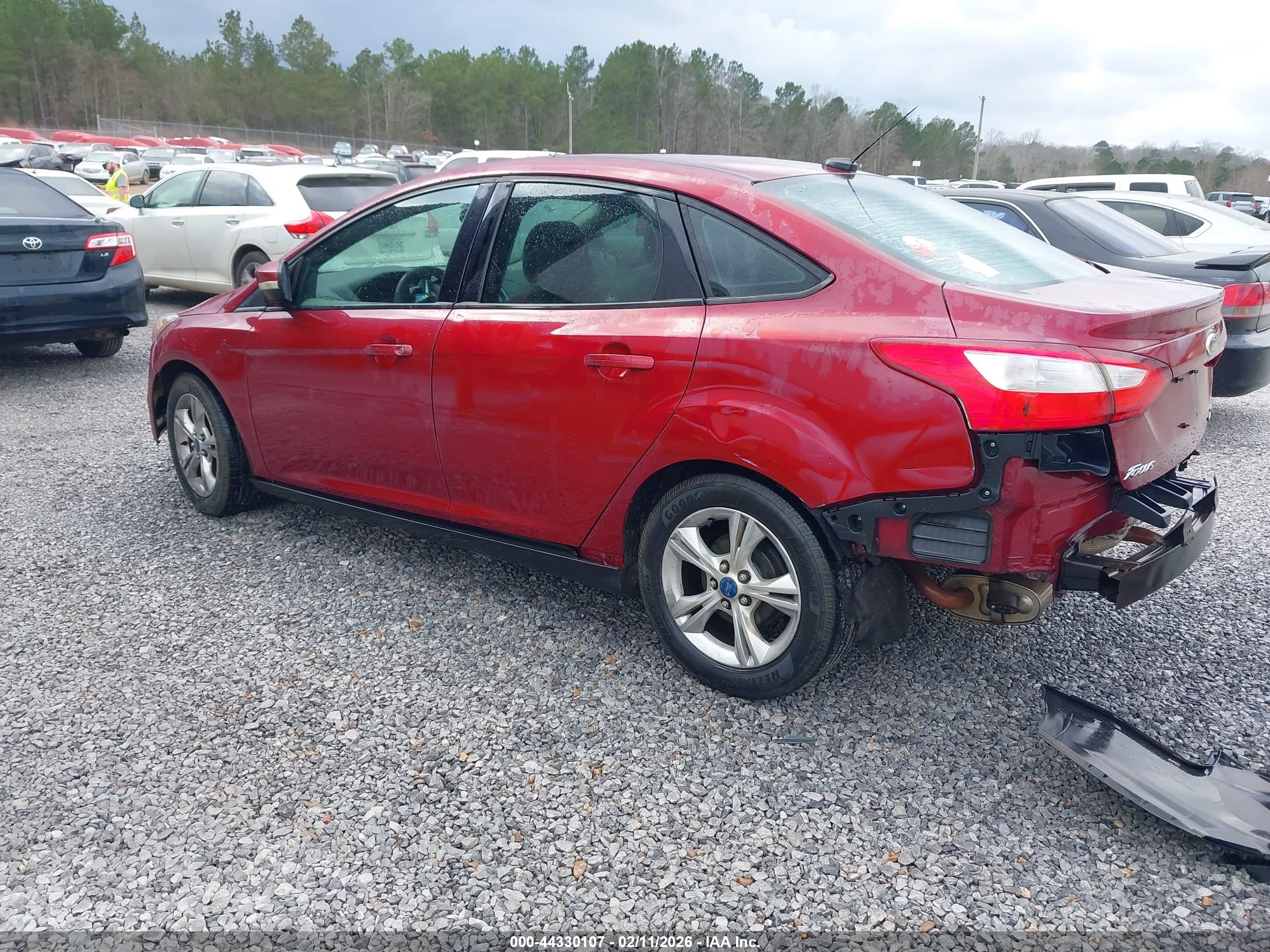 FORD FOCUS image 3