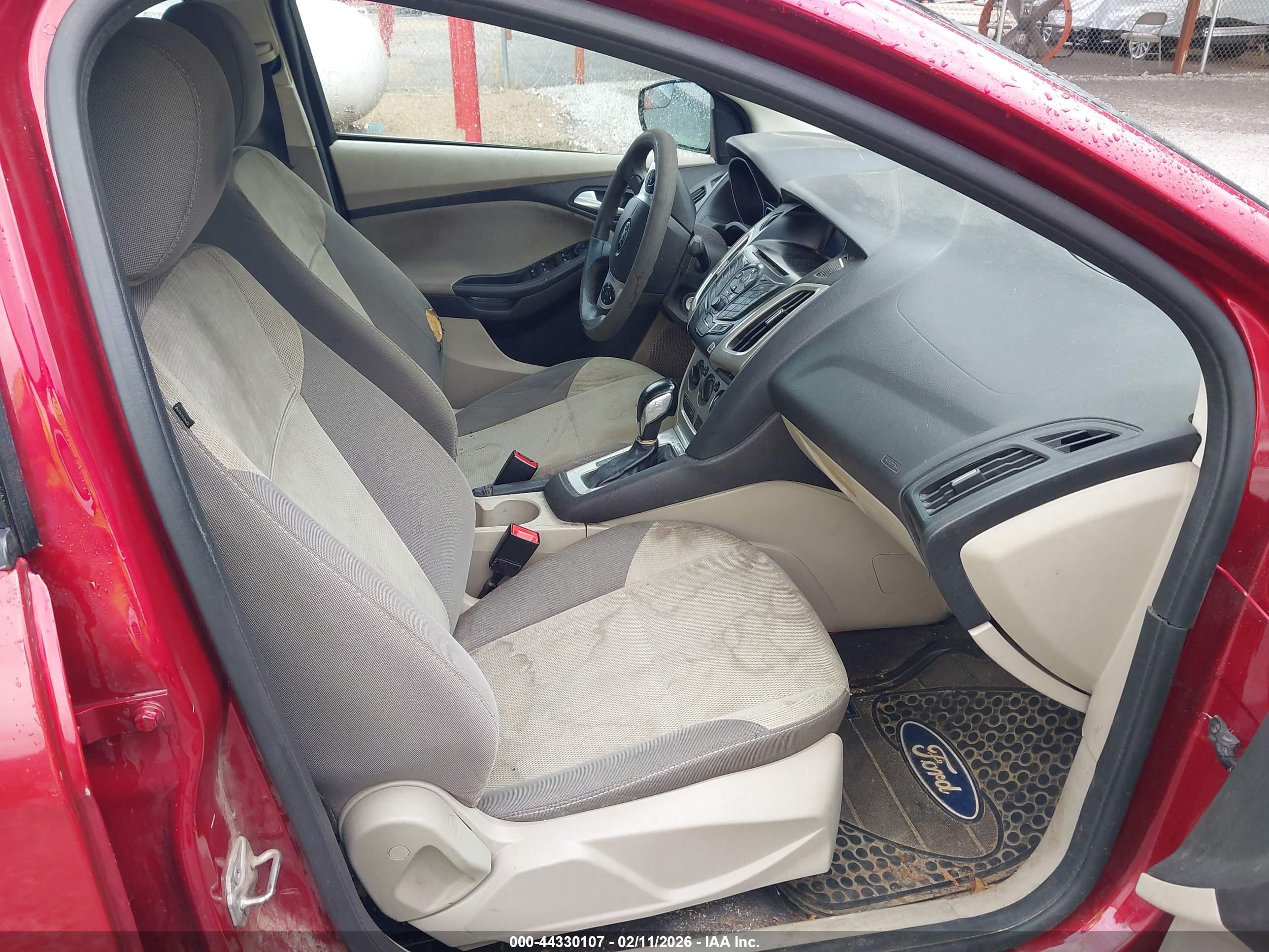 FORD FOCUS image 5