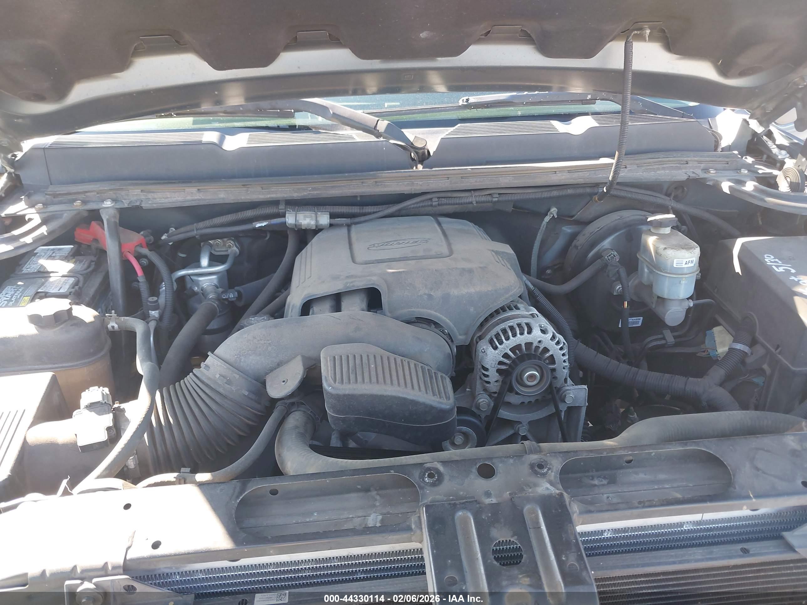 CHEVROLET SILVERADO image 10