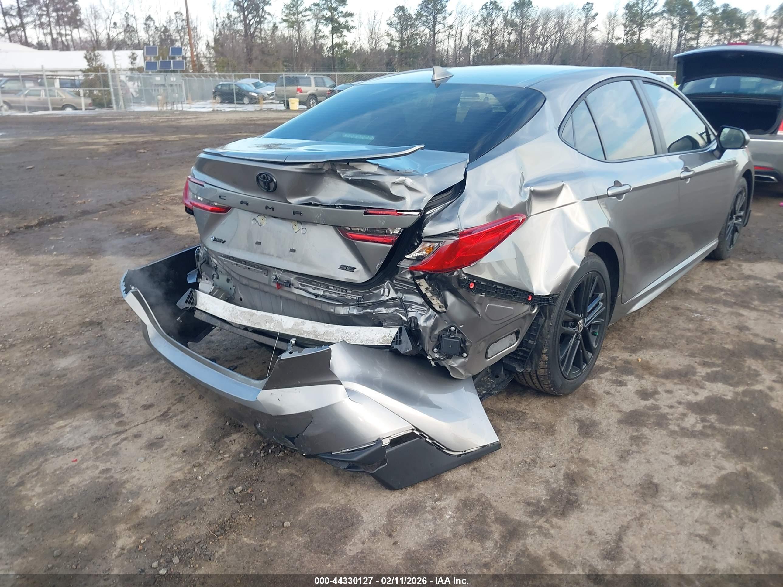 TOYOTA CAMRY image 4