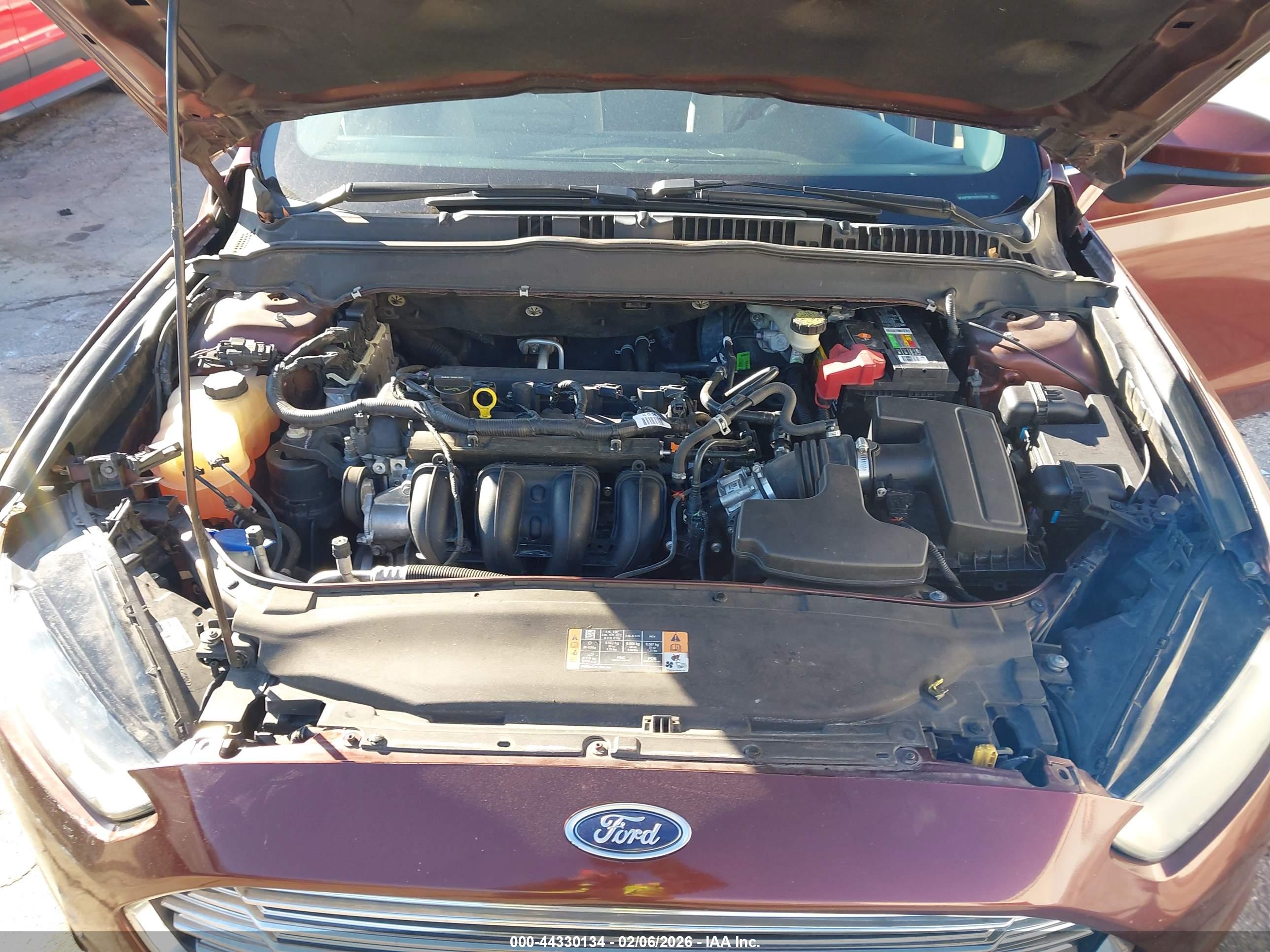 FORD FUSION image 10