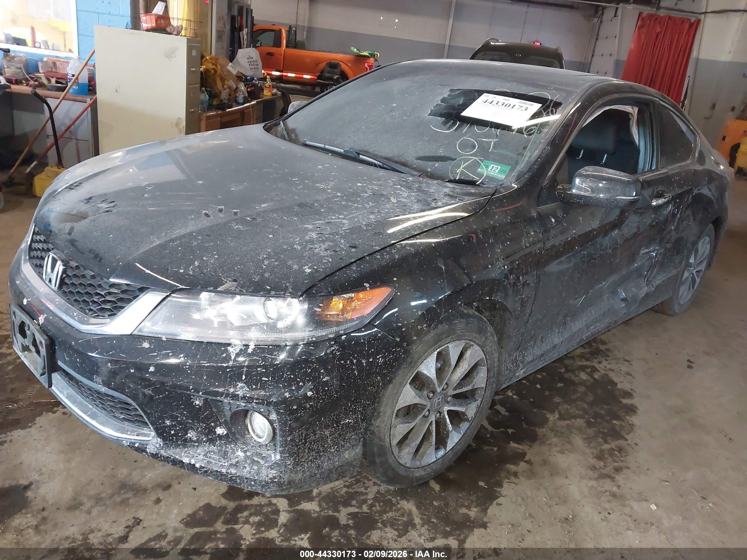 HONDA ACCORD image 2