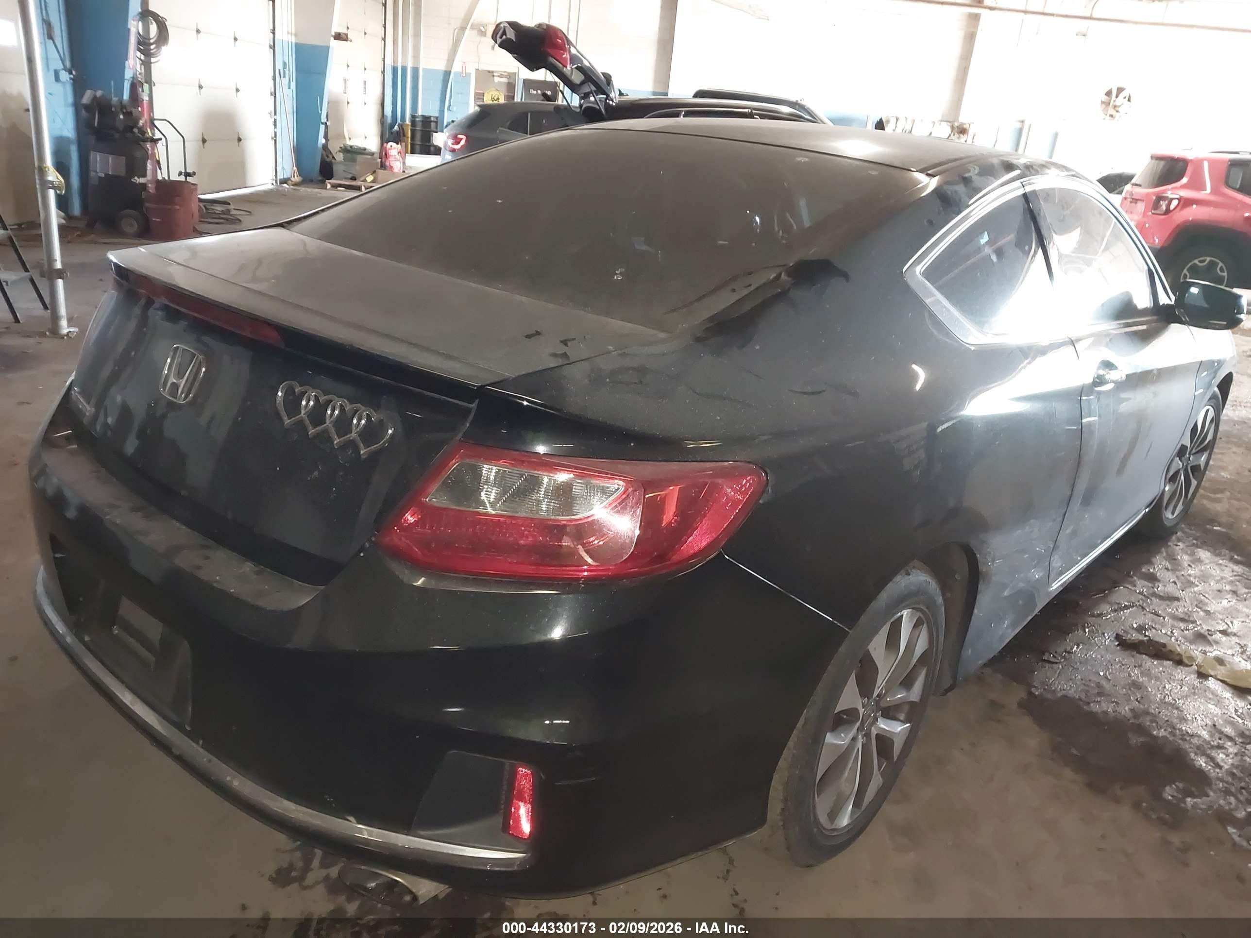 HONDA ACCORD image 4