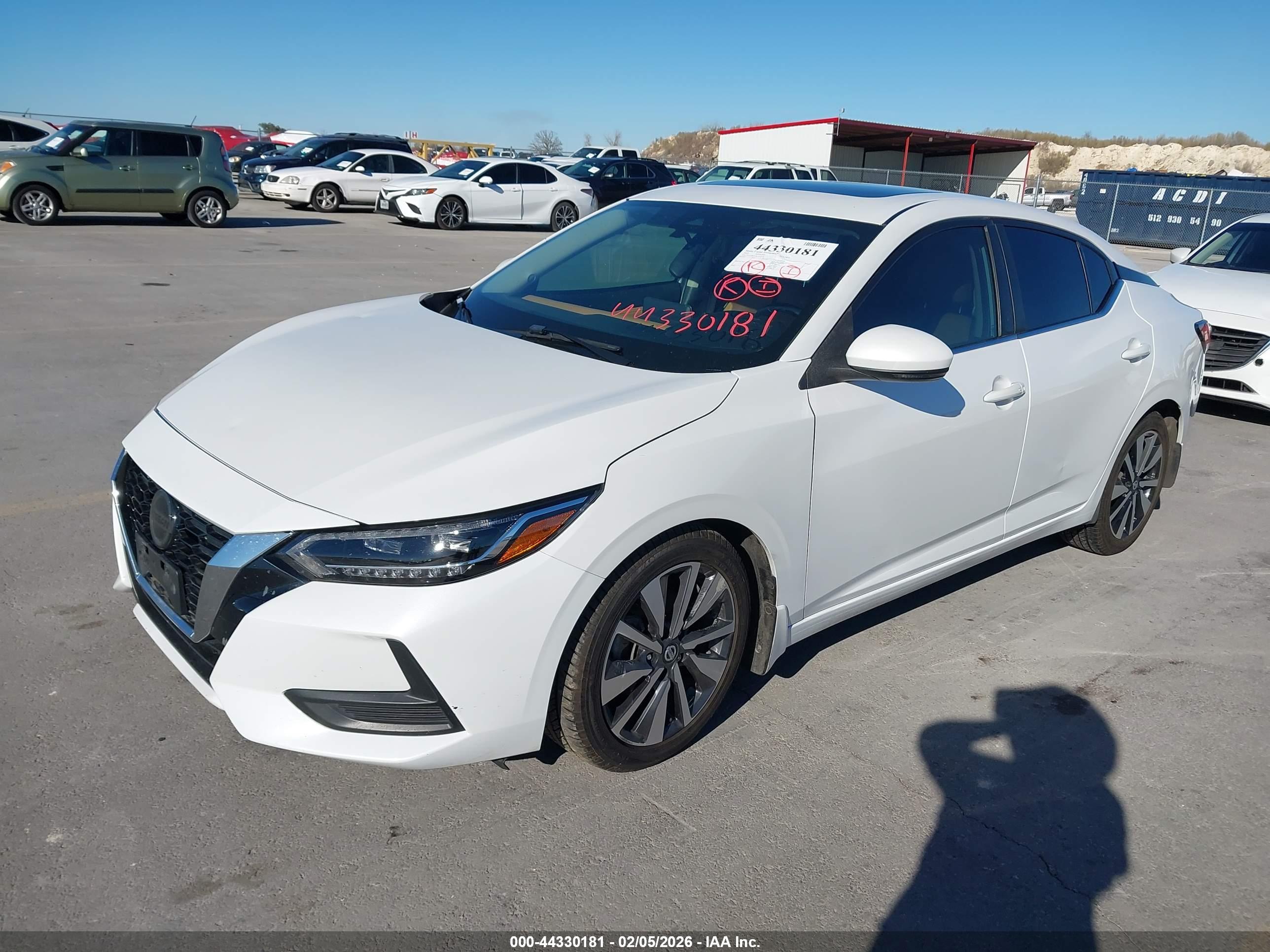 NISSAN SENTRA image 2