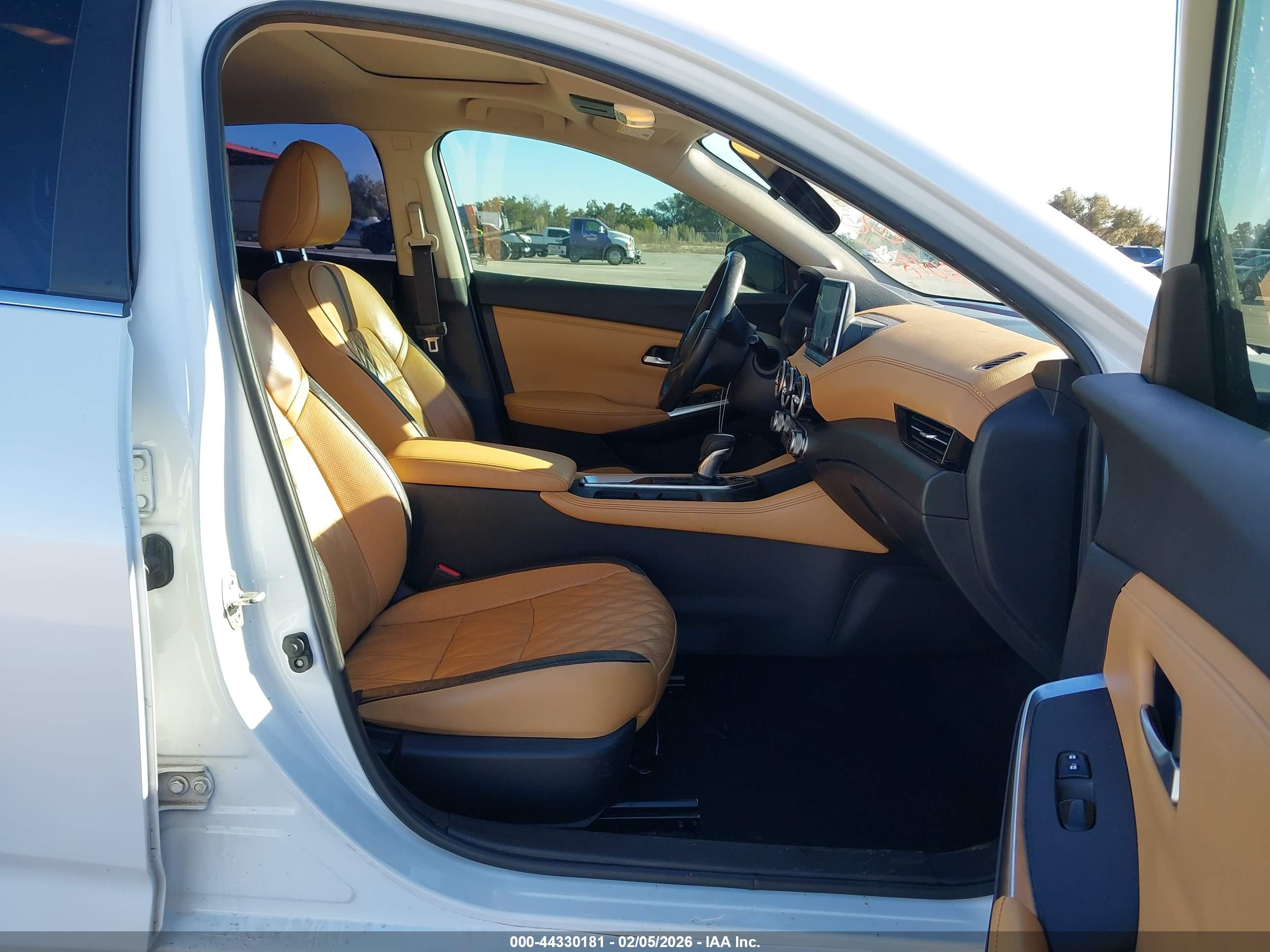 NISSAN SENTRA image 5