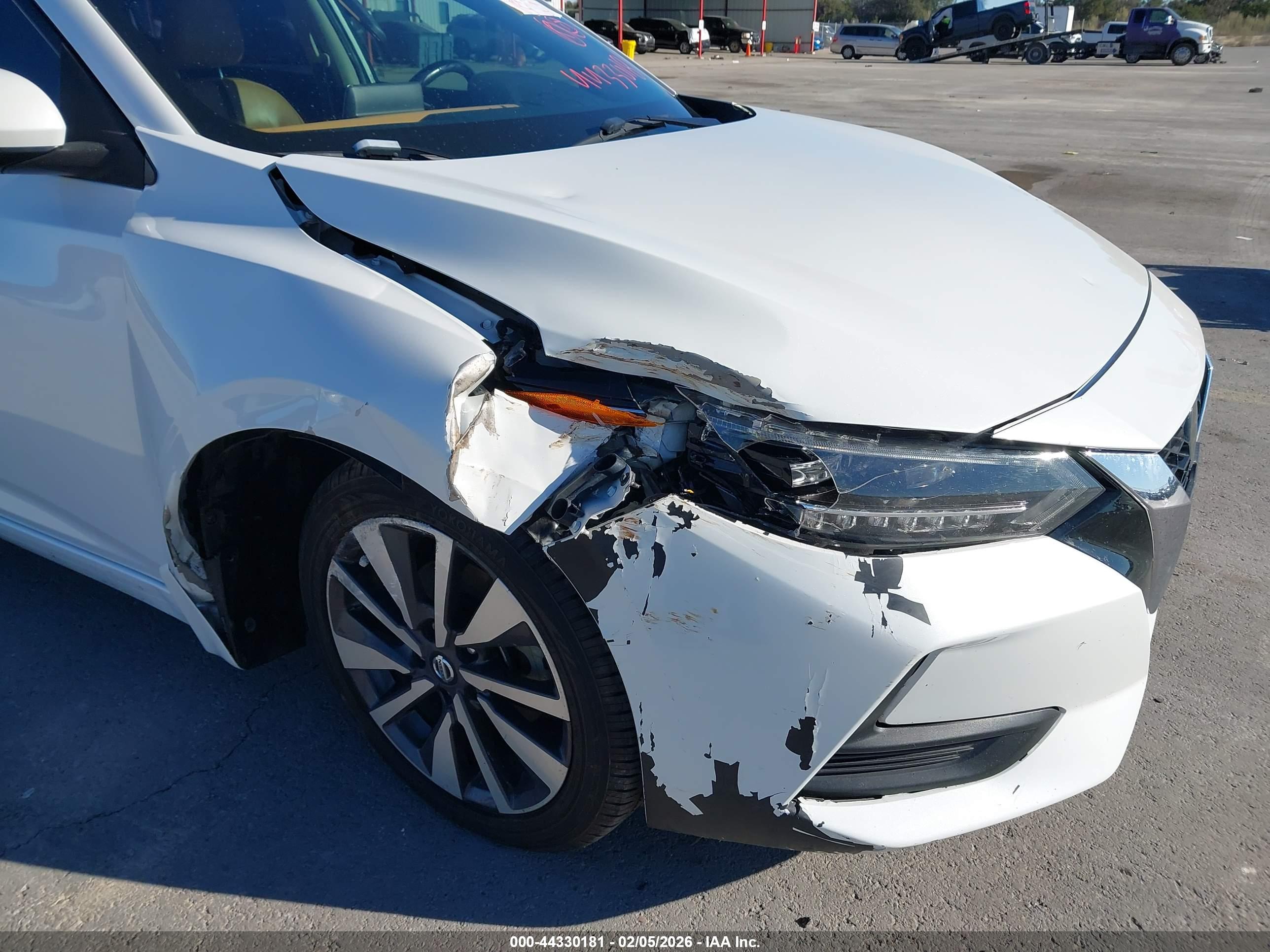 NISSAN SENTRA image 6
