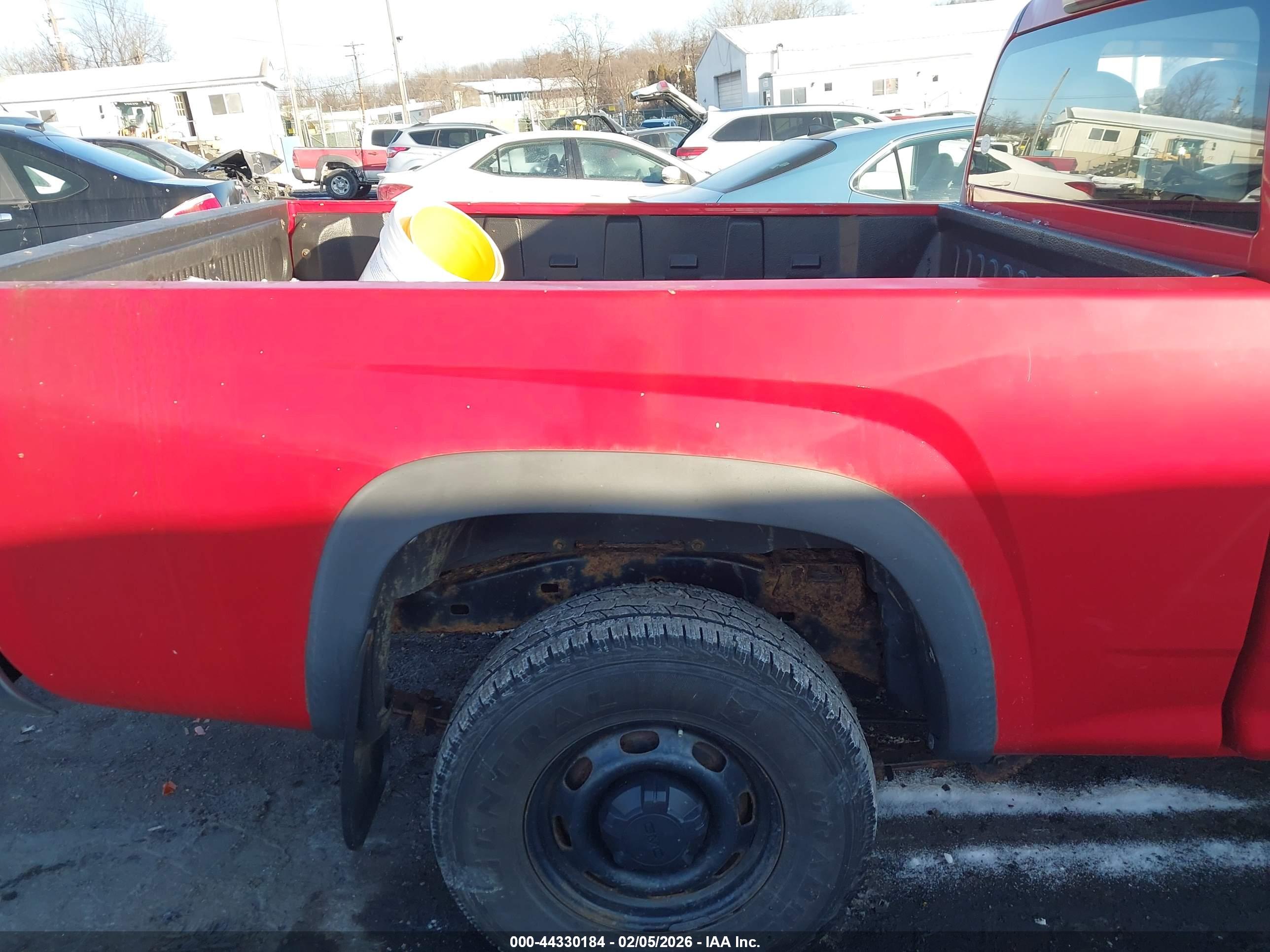 GMC CANYON image 8