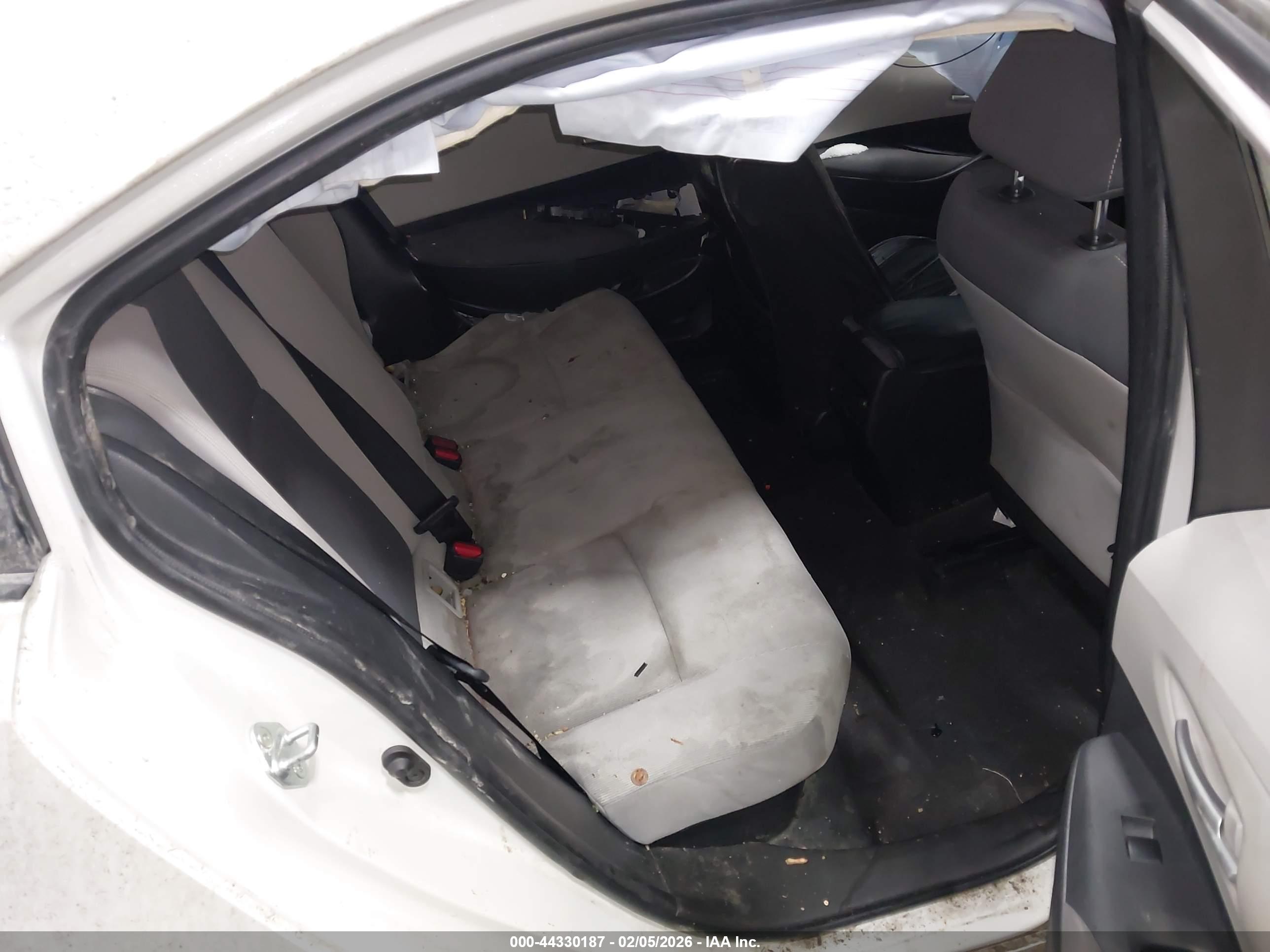 TOYOTA COROLLA image 8