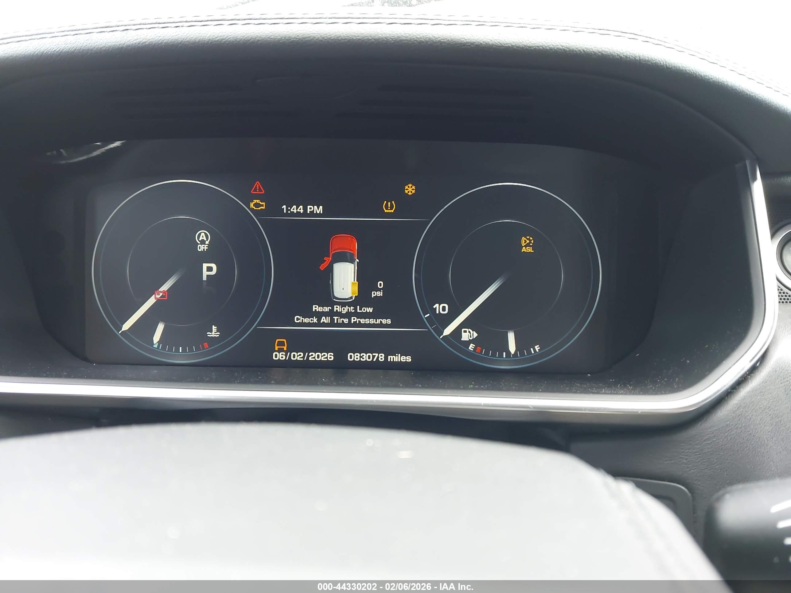 LAND ROVER image 7