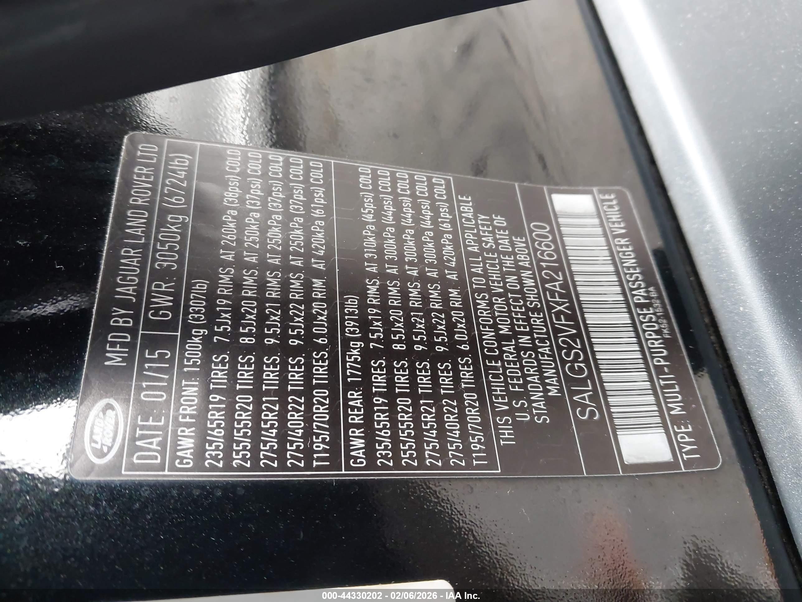 LAND ROVER image 9