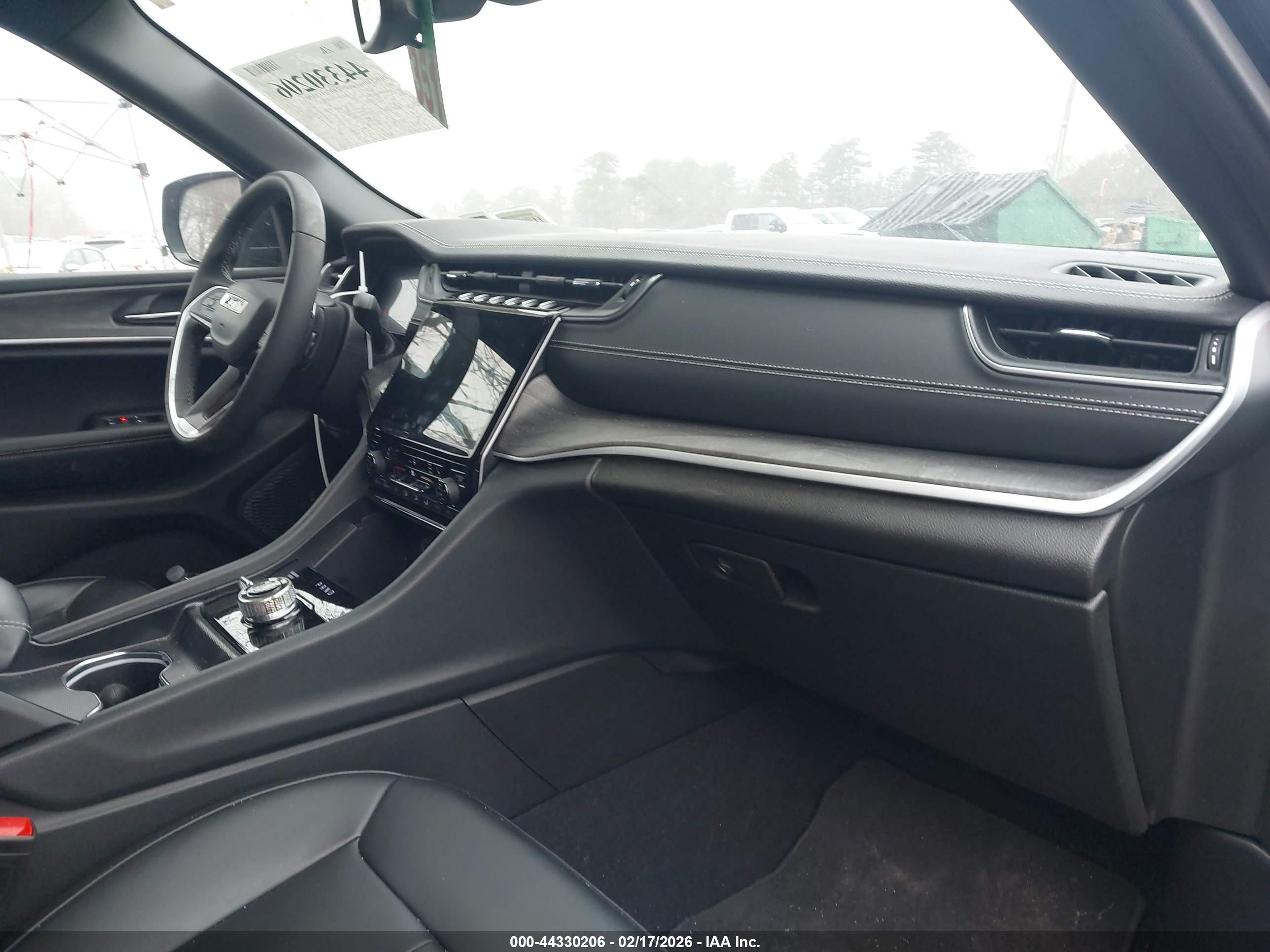 JEEP GRAND image 5