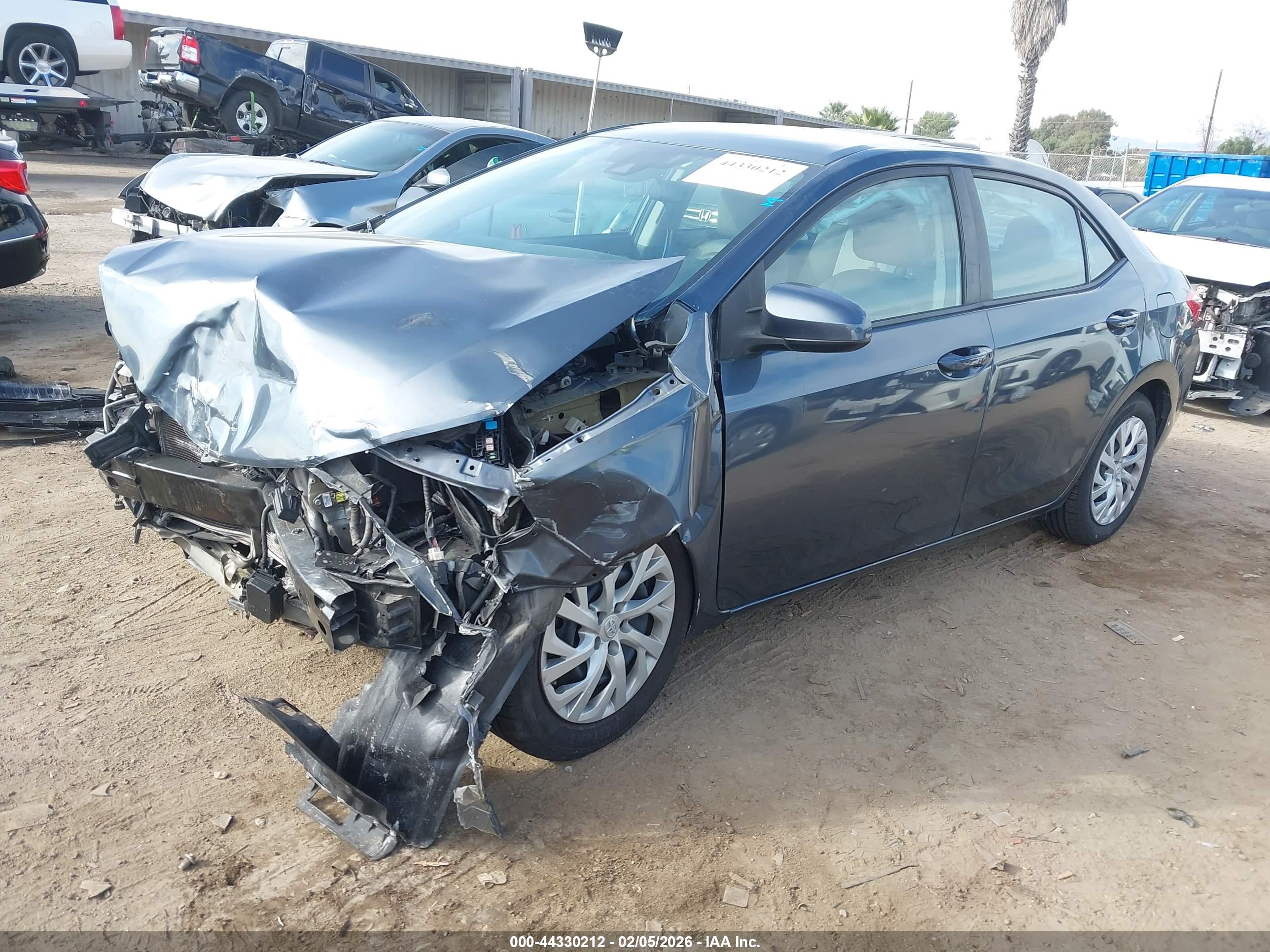 TOYOTA COROLLA image 2