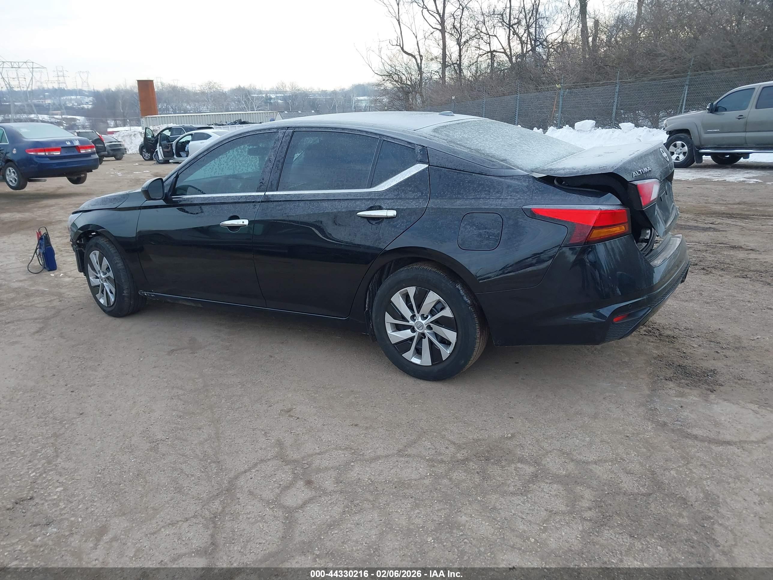NISSAN ALTIMA image 3