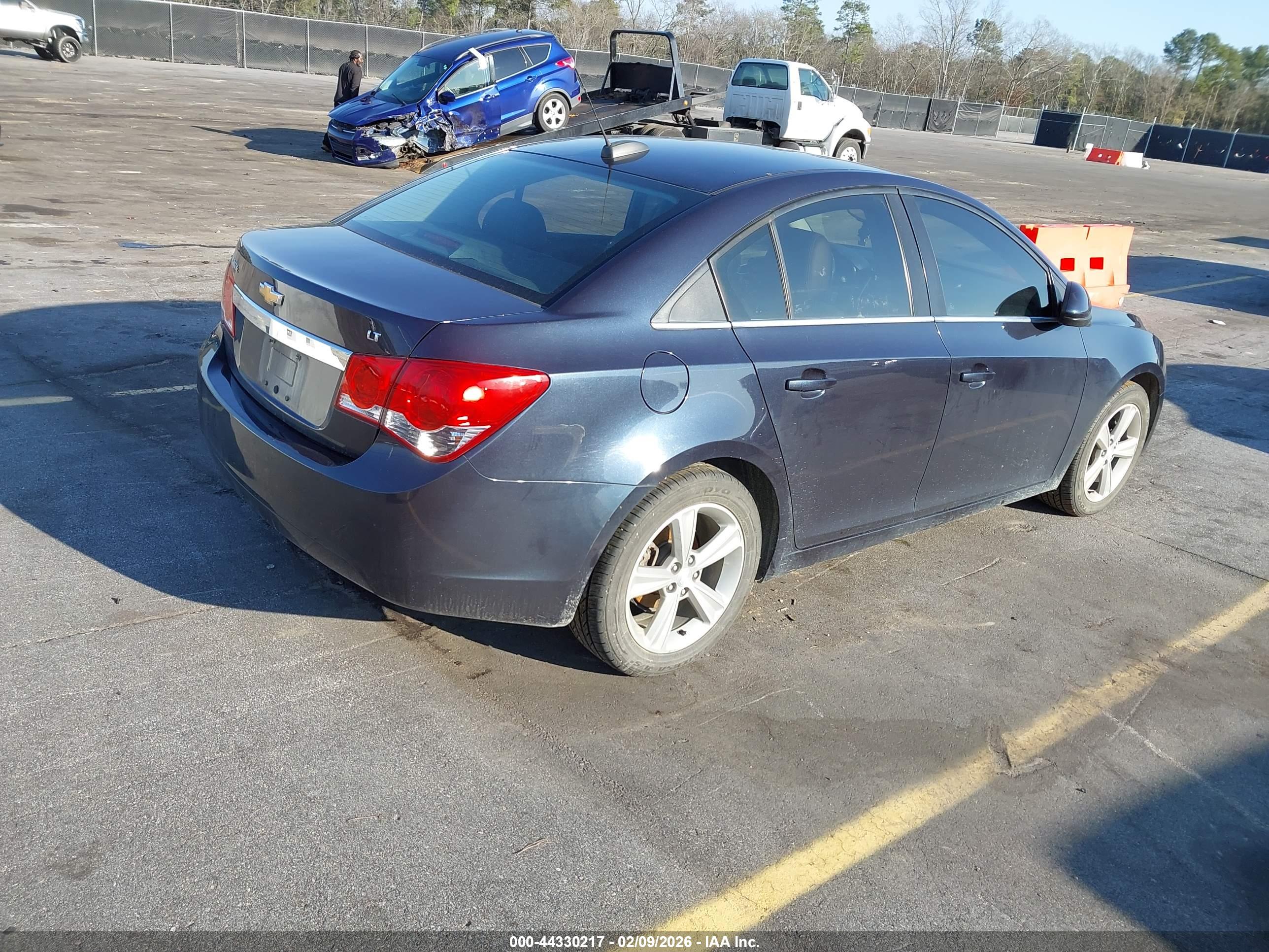 CHEVROLET CRUZE image 4