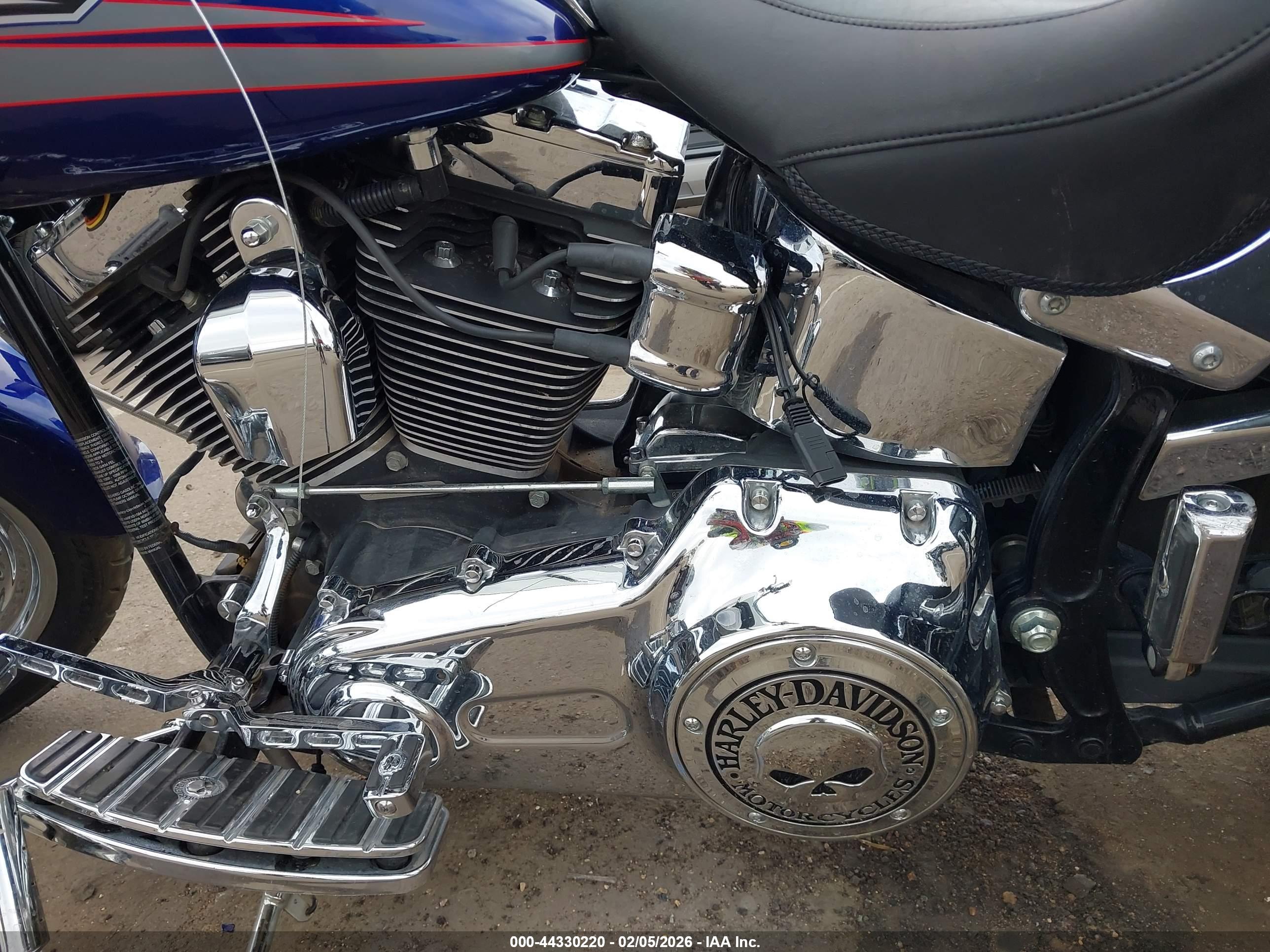 HARLEY-DAVIDSON FLSTF image 9