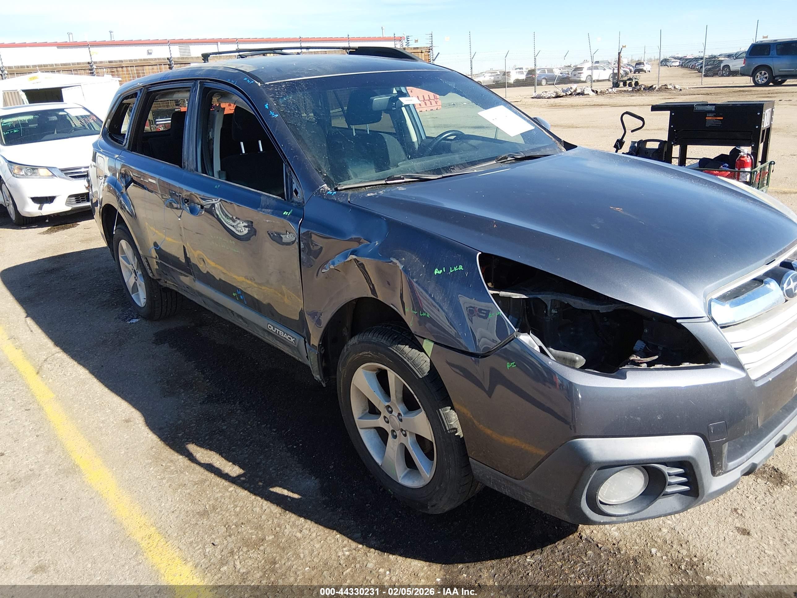 SUBARU OUTBACK image 6