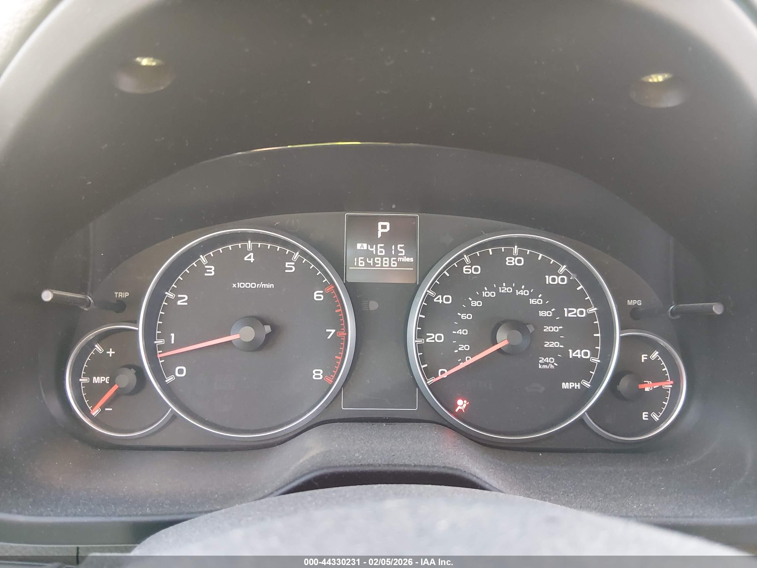 SUBARU OUTBACK image 7