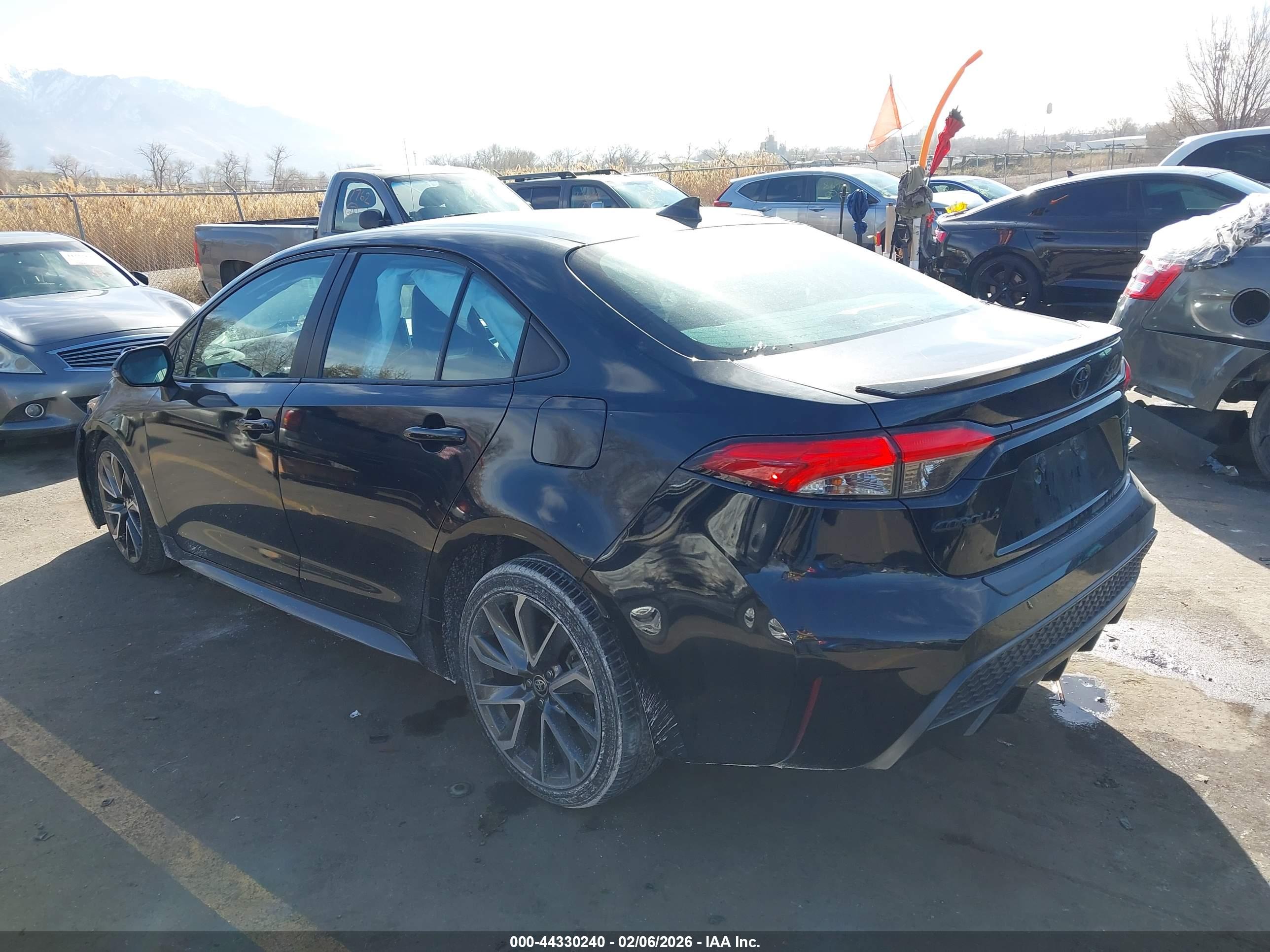 TOYOTA COROLLA image 3