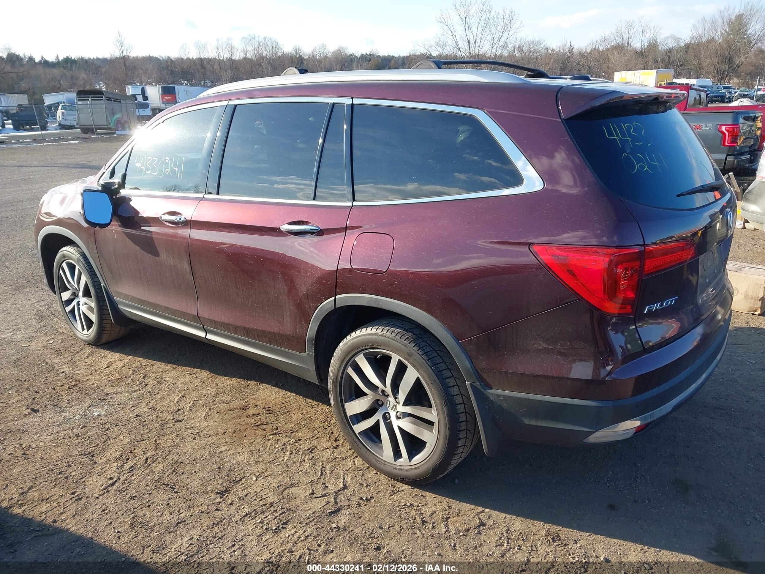 HONDA PILOT image 3